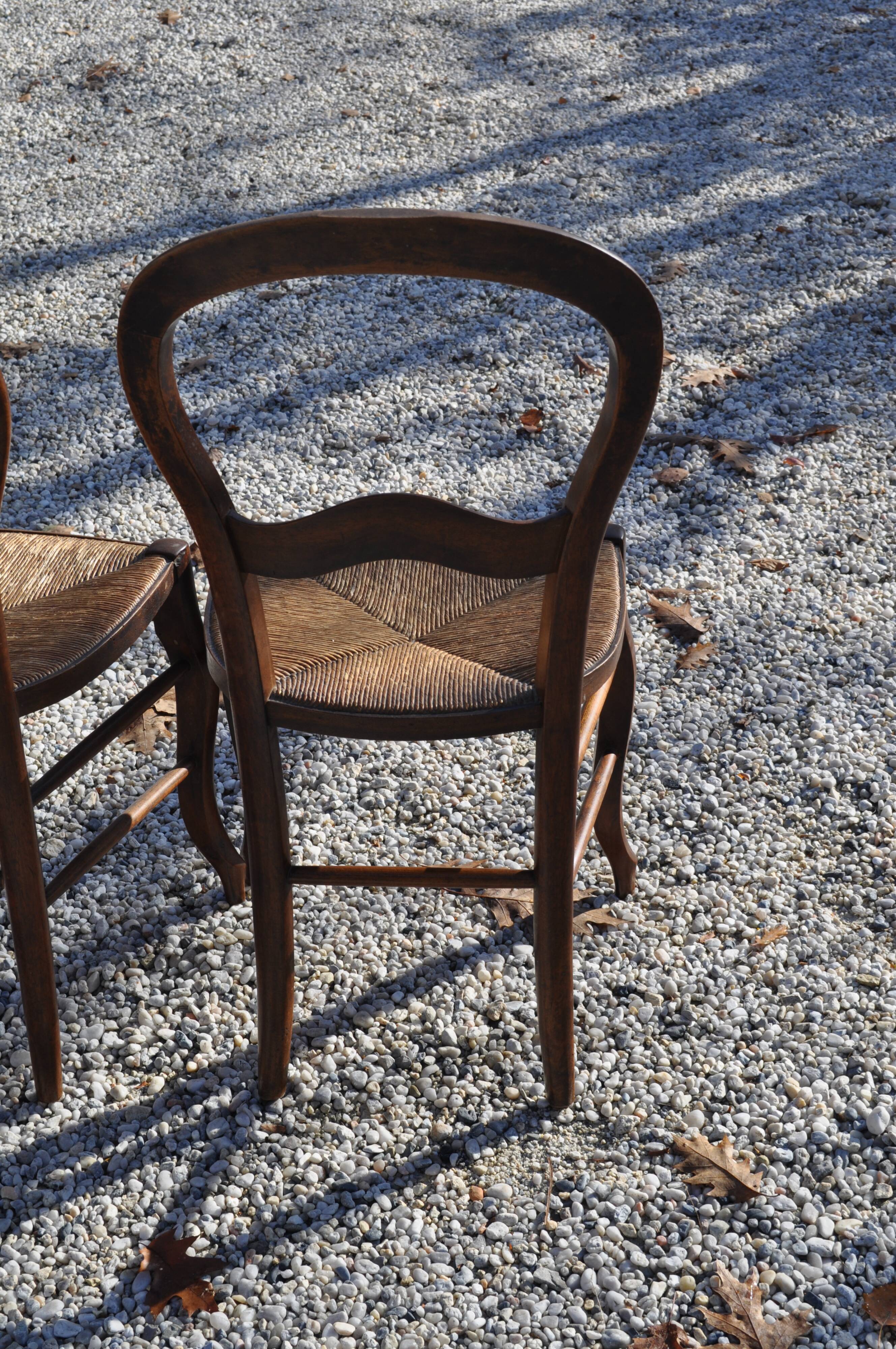 Nice chair wood bedded