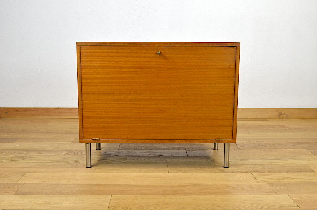Meuble bas design scandinave vintage 1960