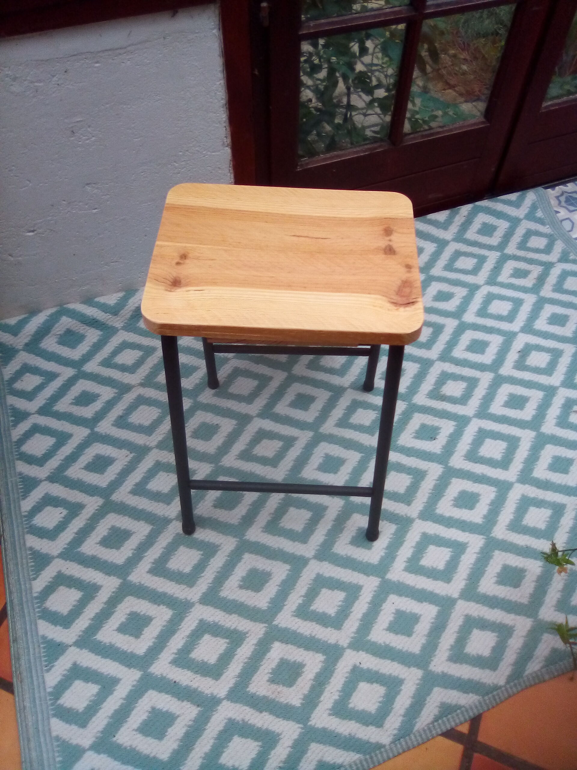 Foldable steplady stool