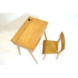 Small children's desk and chair from the 50s and 60s.