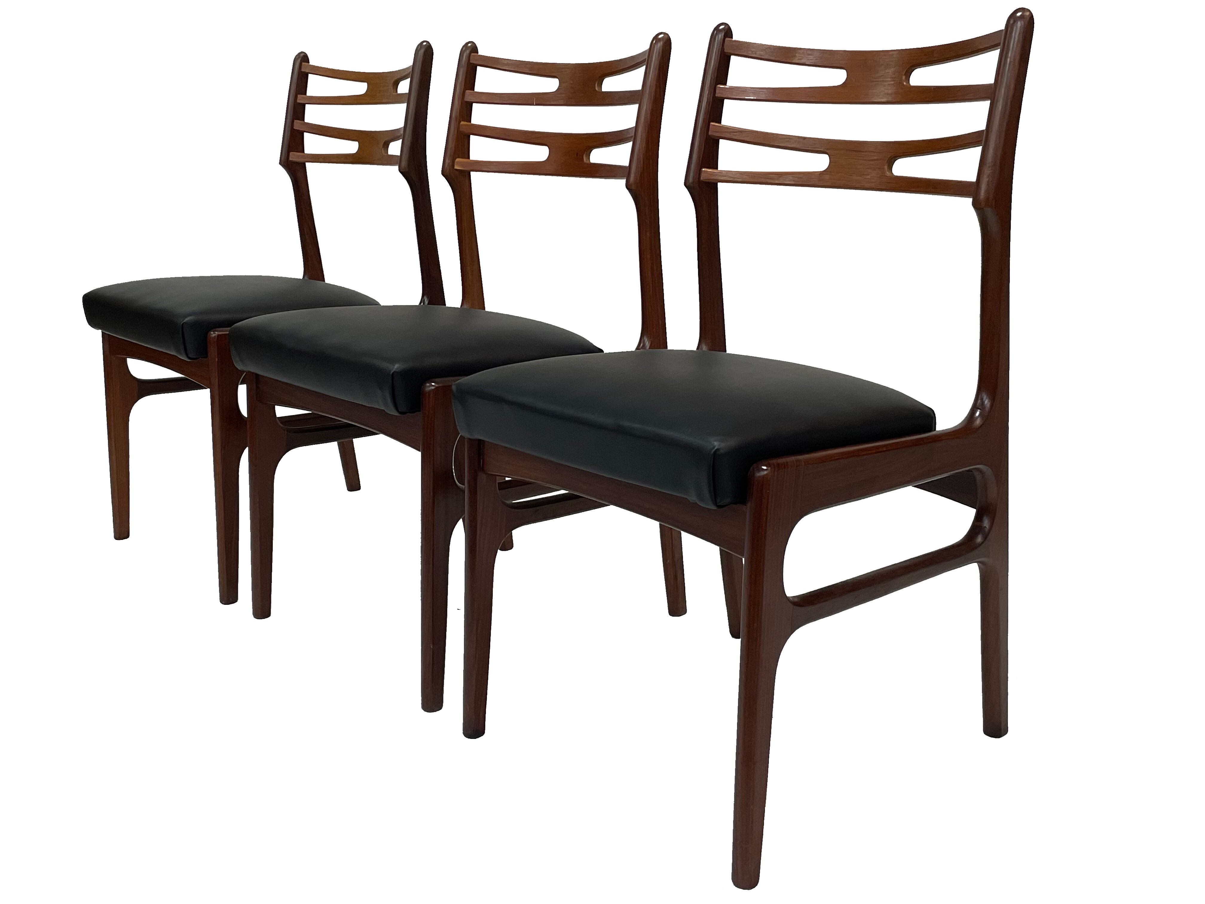 Set of five dining chairs by Johannes Andersen, model 101 Danish Design