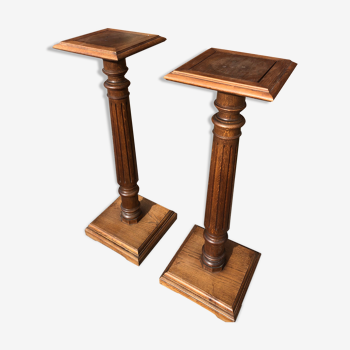 Pair of columns, oak saddles 1900