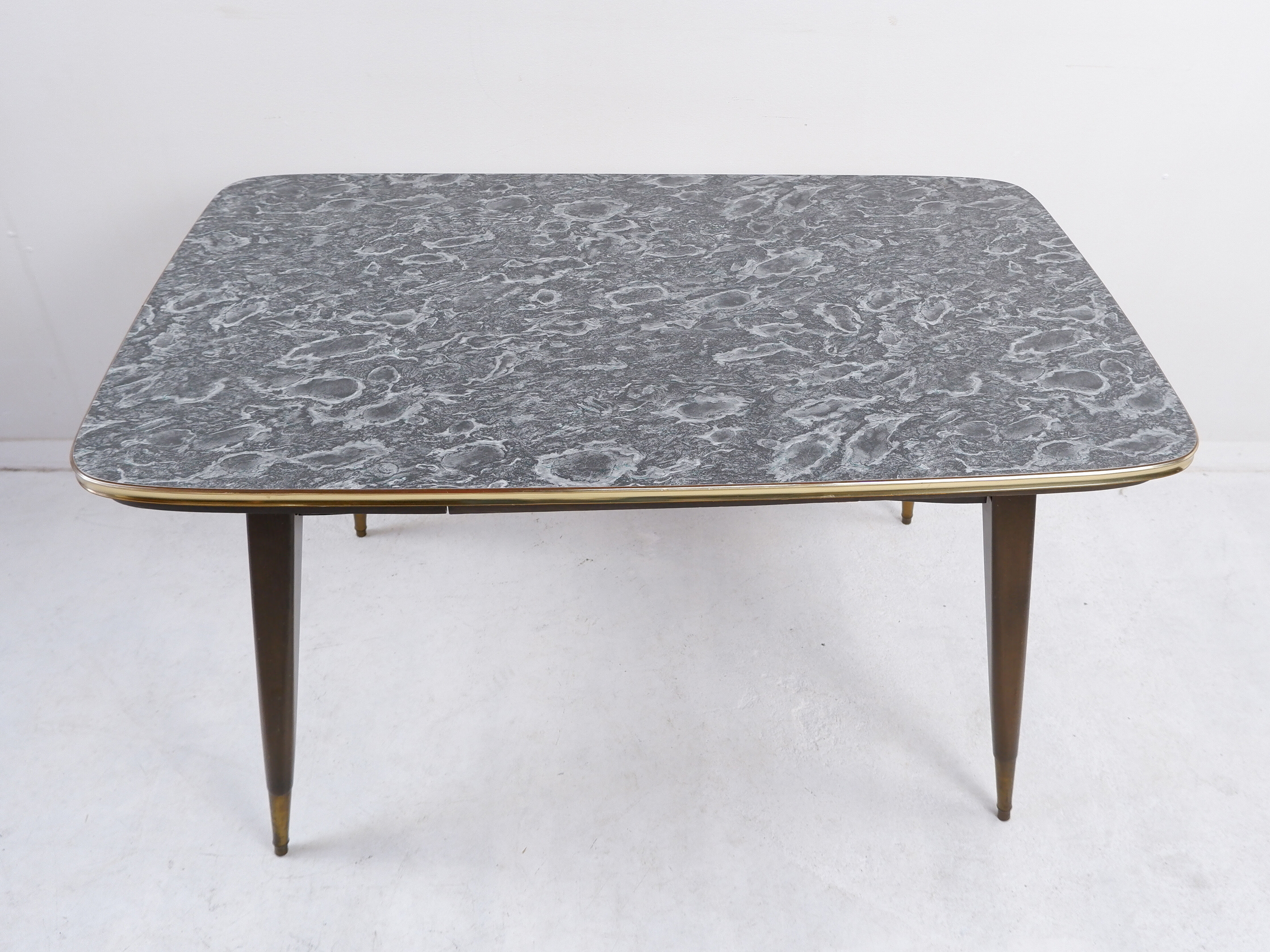 Dining table with extendable top, 1970s