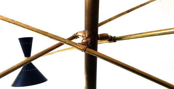 Lustre dans le style des créations italiennes des années 50.