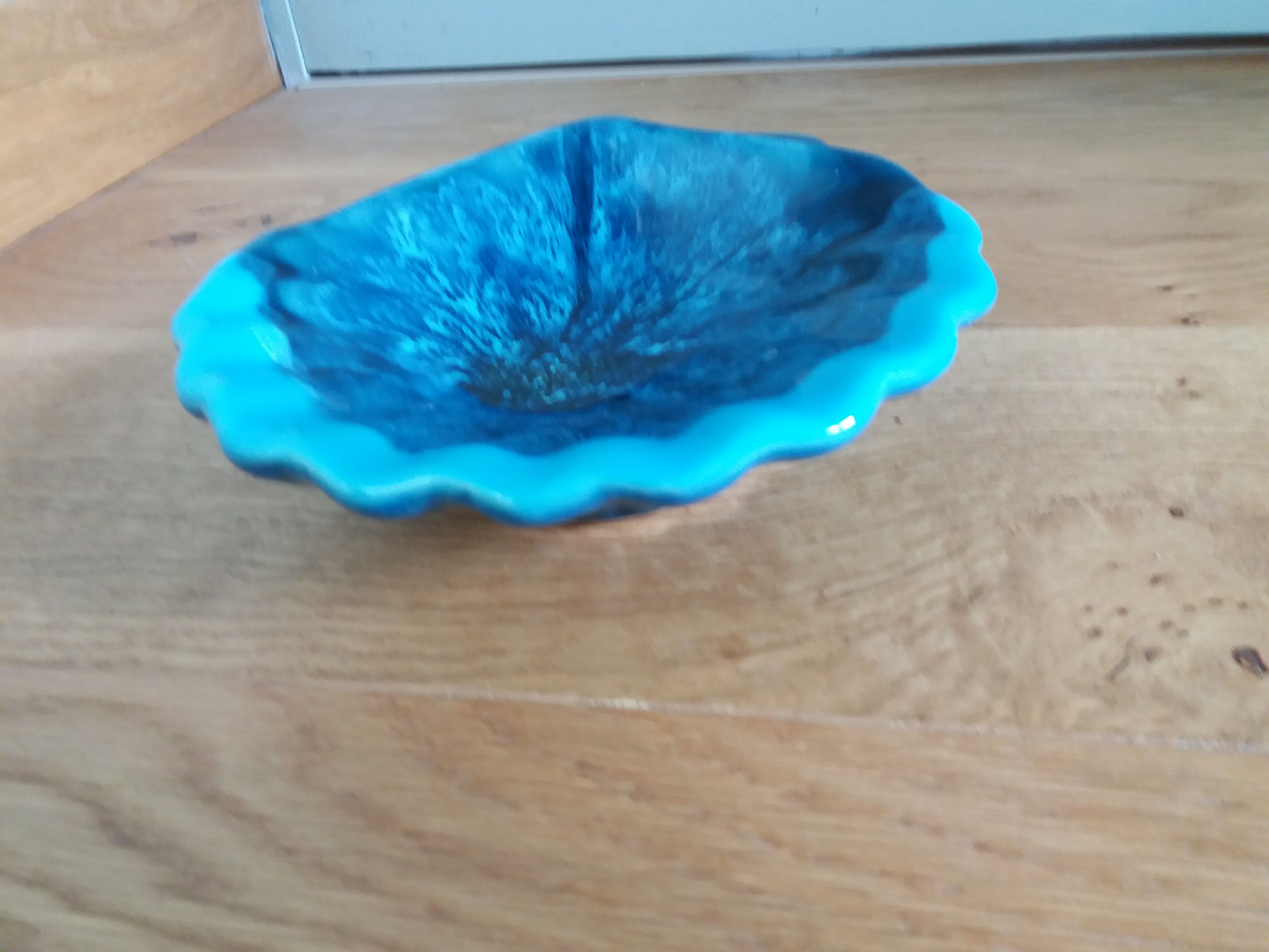 Empty ceramic shell pocket