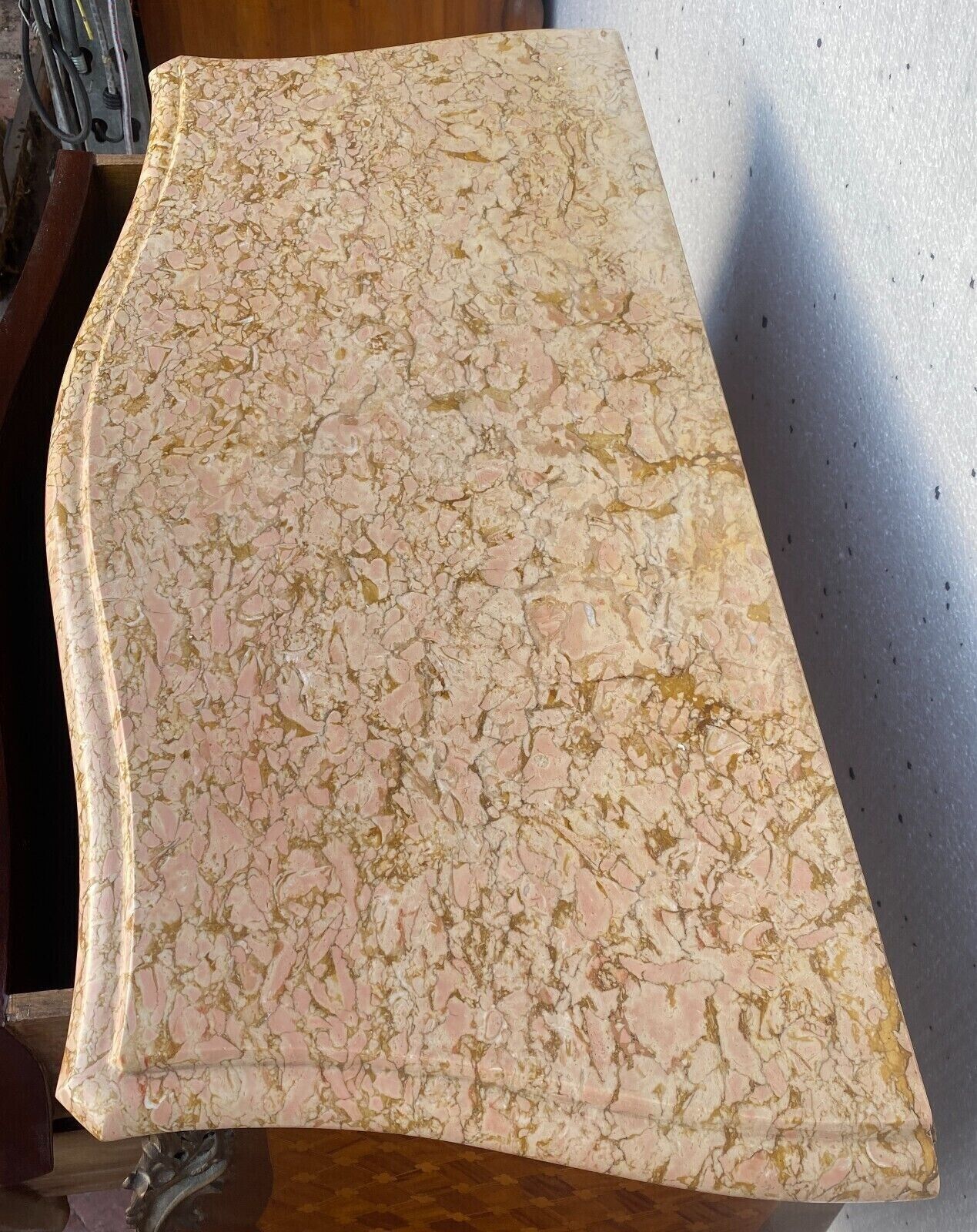 Curved chest of drawers Louis XV style marquetry with cube bottom XX century