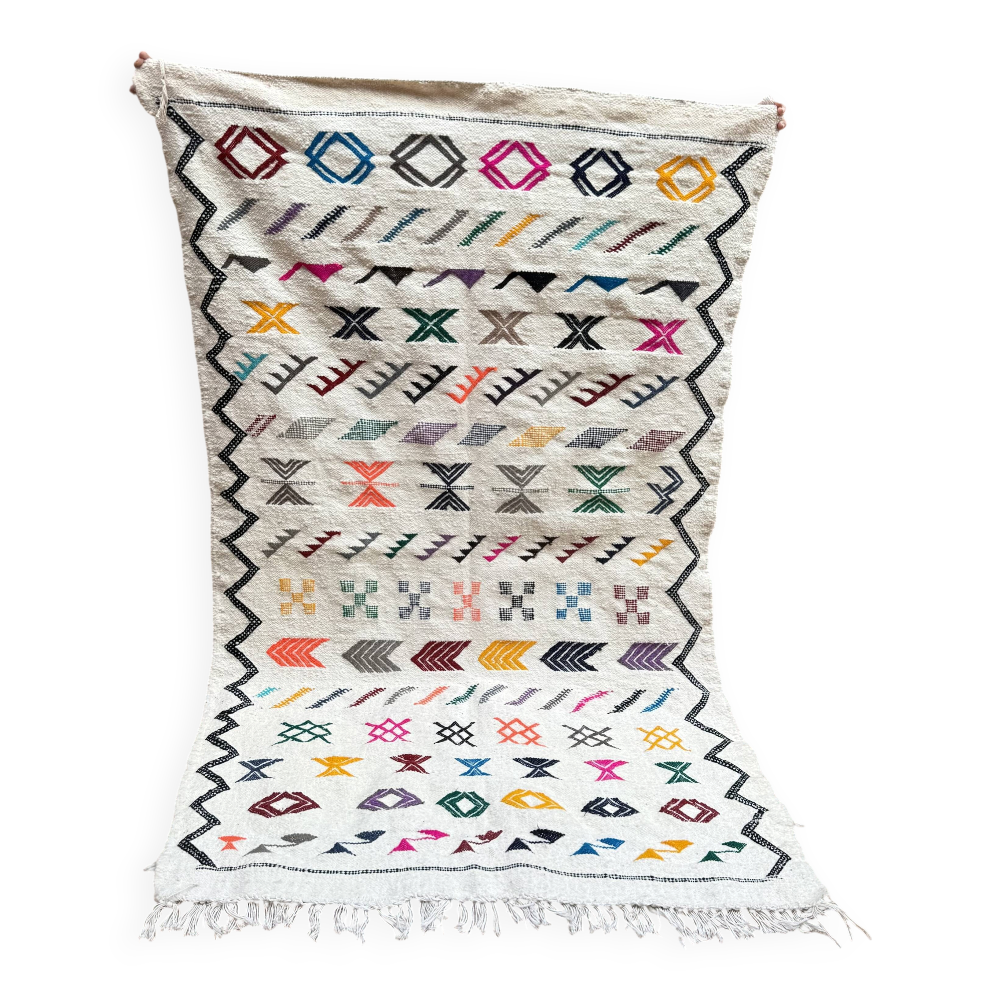 Handwoven Berber kilim rug: small Moroccan decorative rug.