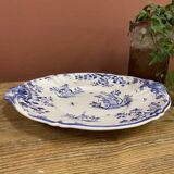 Soup tureen and its presentation dish with blue Moustiers decor