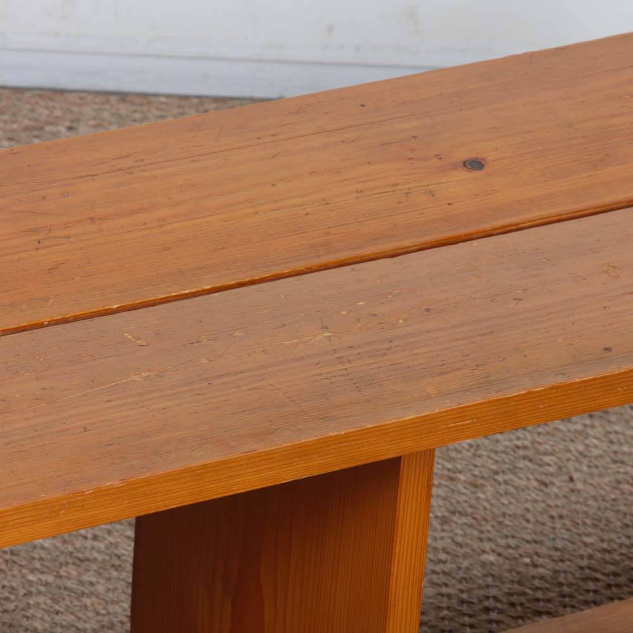 Vintage pine bench, 20th-century work.