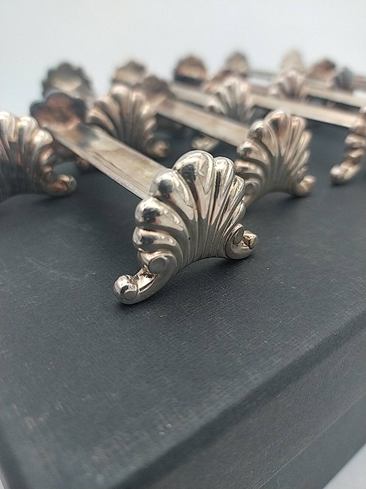 Silver-plated shell knife rests. Ravinet Denfert.