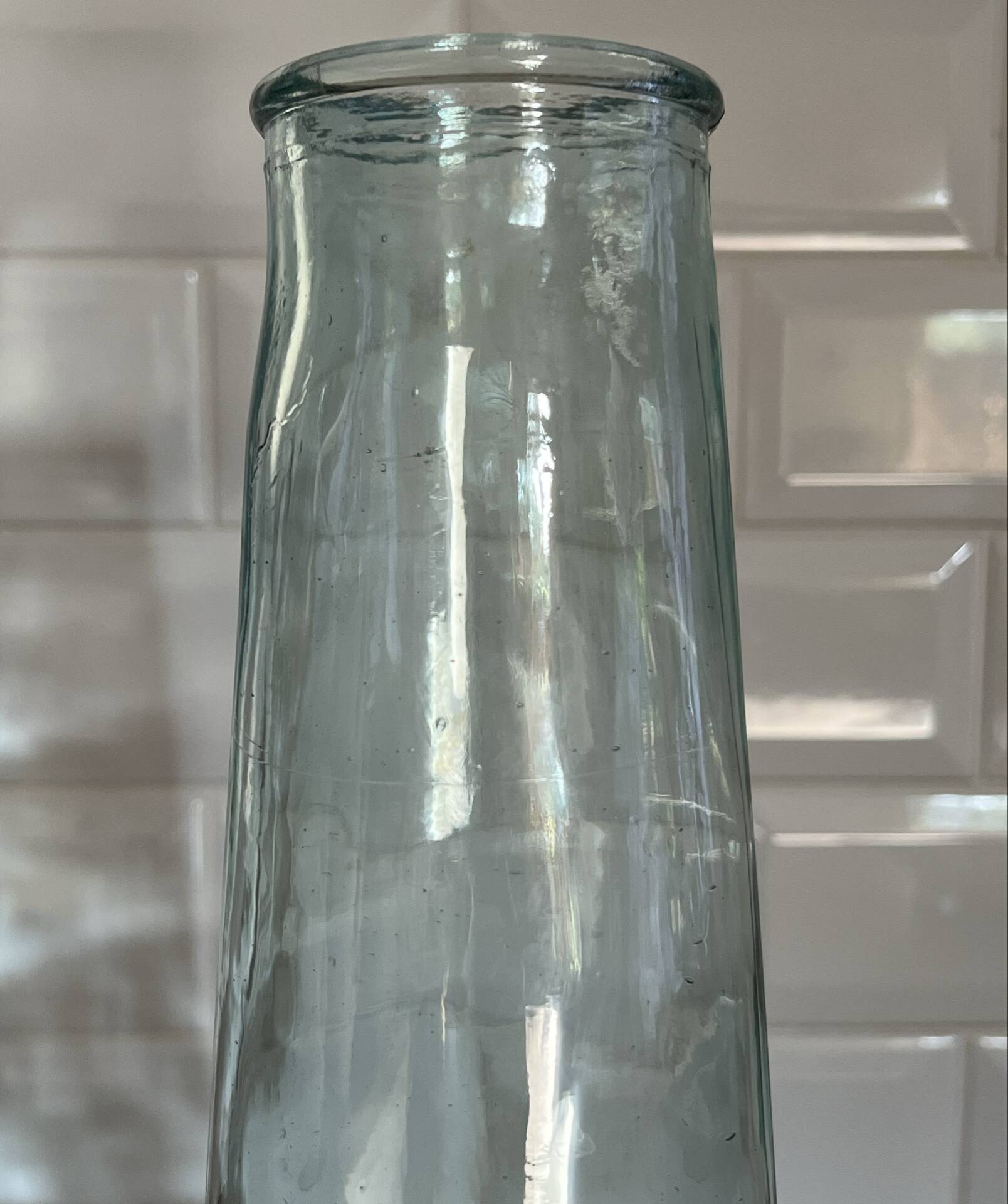 Transparent glass vase