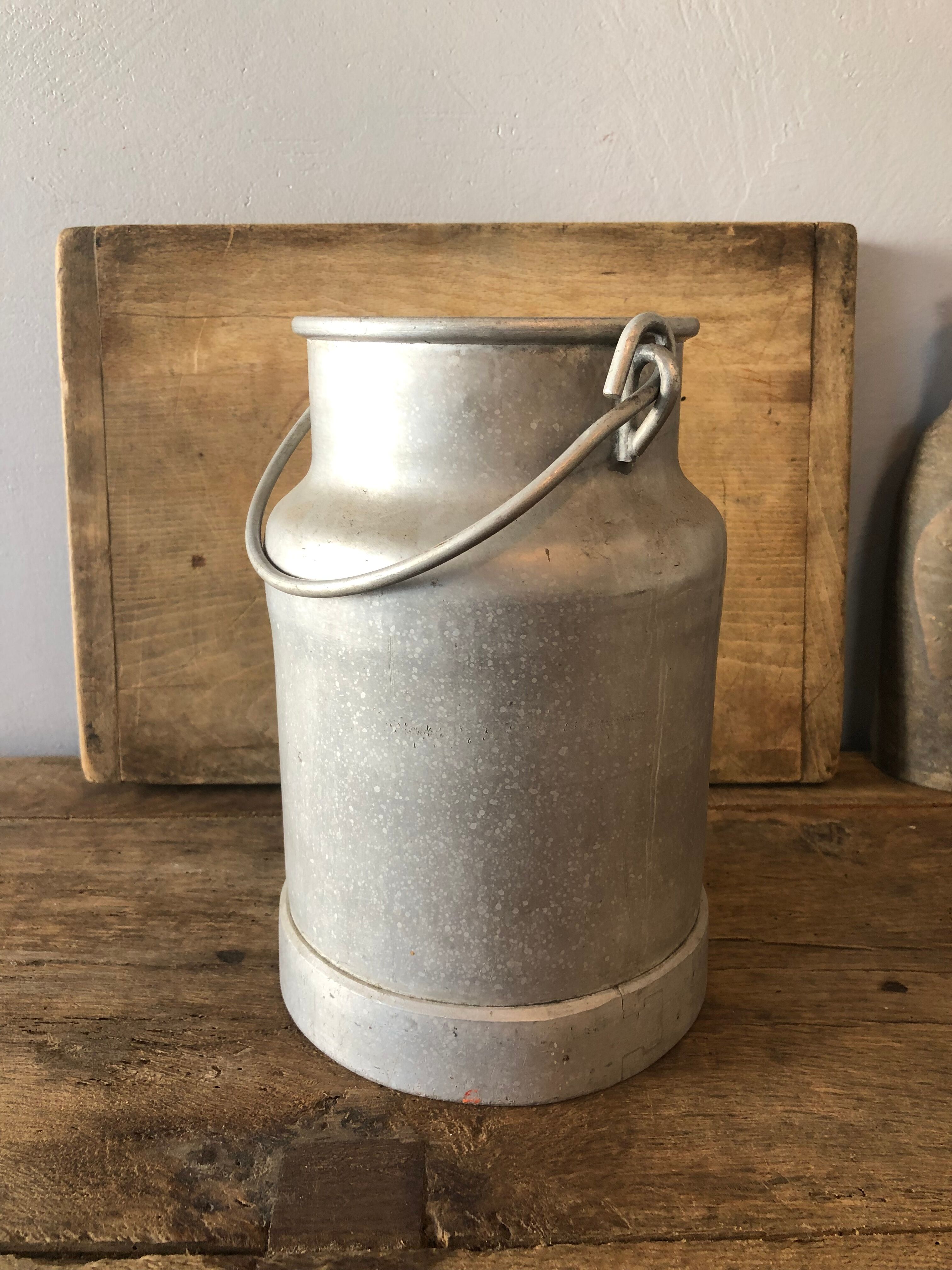 Zinc milk pot