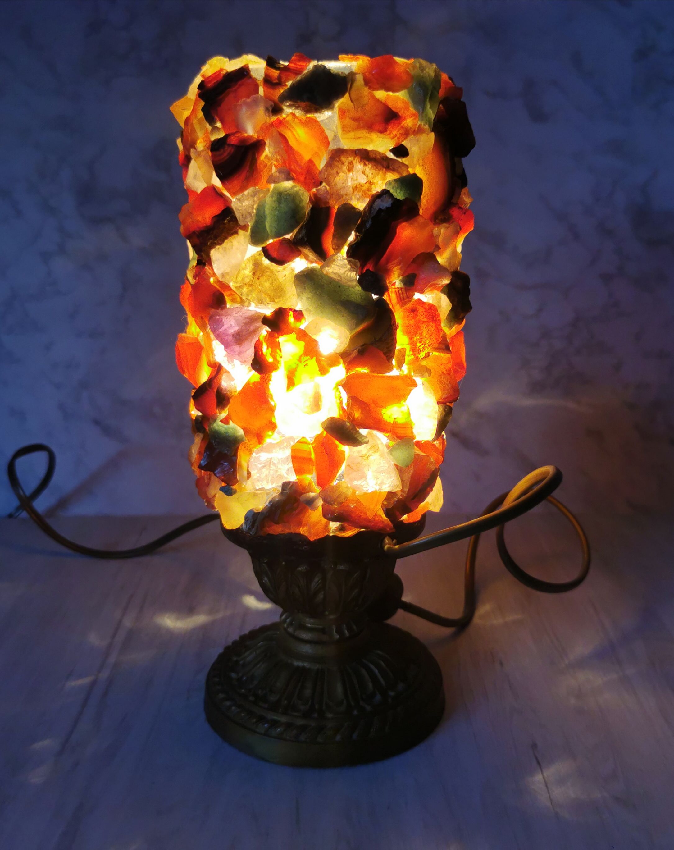 Table lamp gilded wood and stones