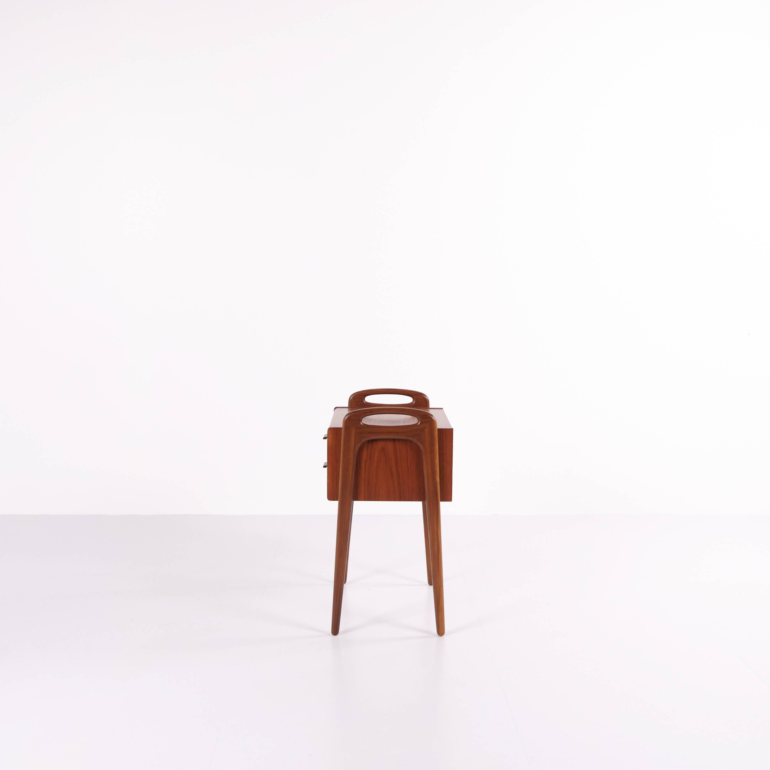 Table d'appoint / de chevet - Teck - Design danois - Années 1960