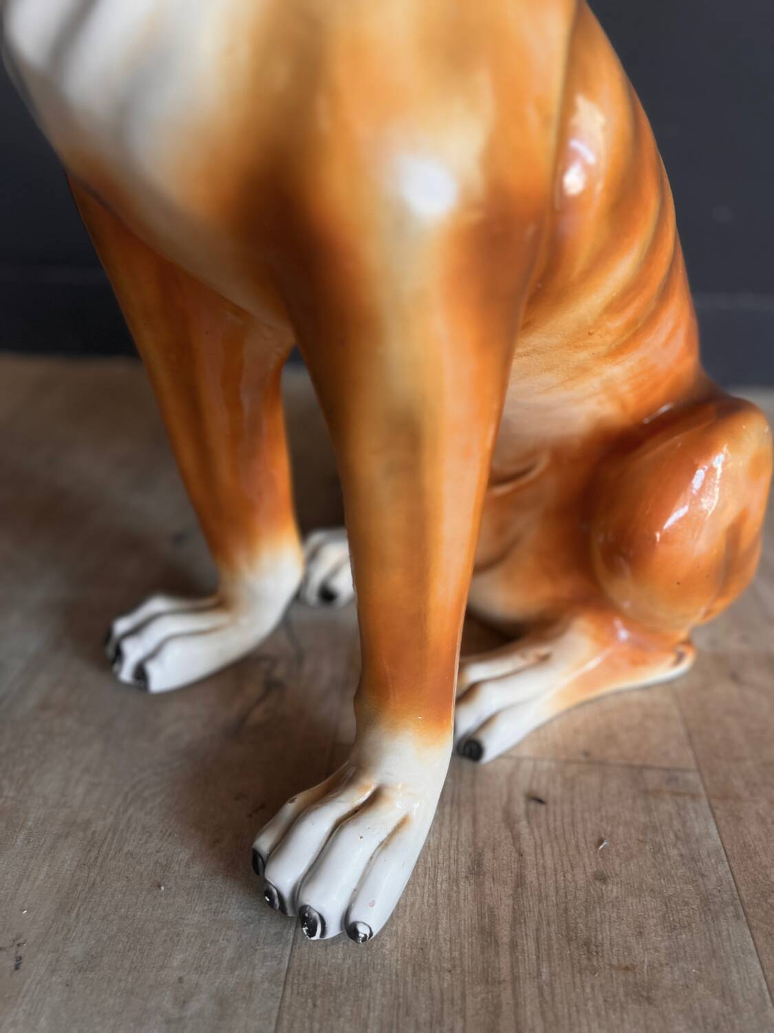 Porcelain dog