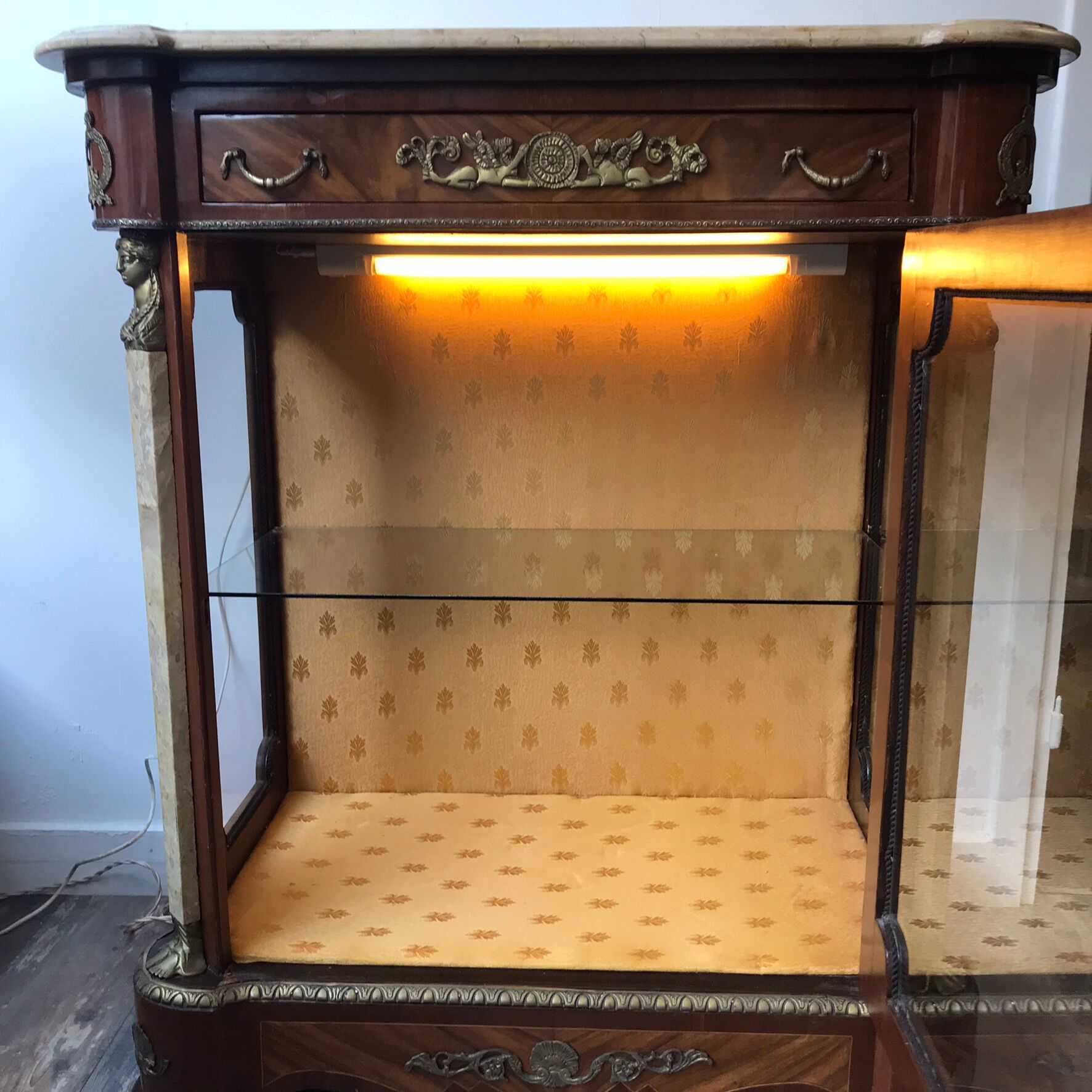 Meuble d'appui napoléon 3