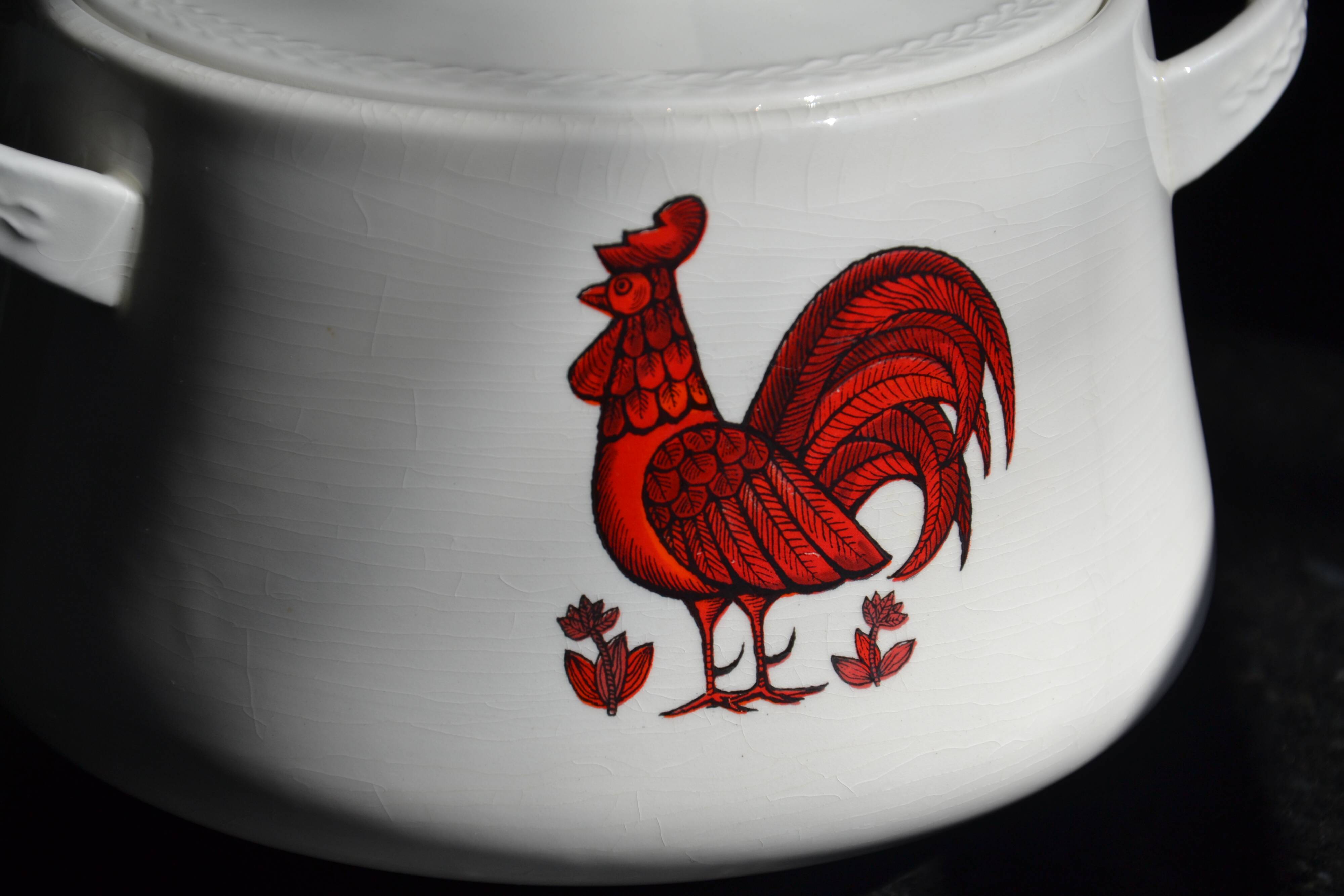 Earthenware soup tureen with rooster design