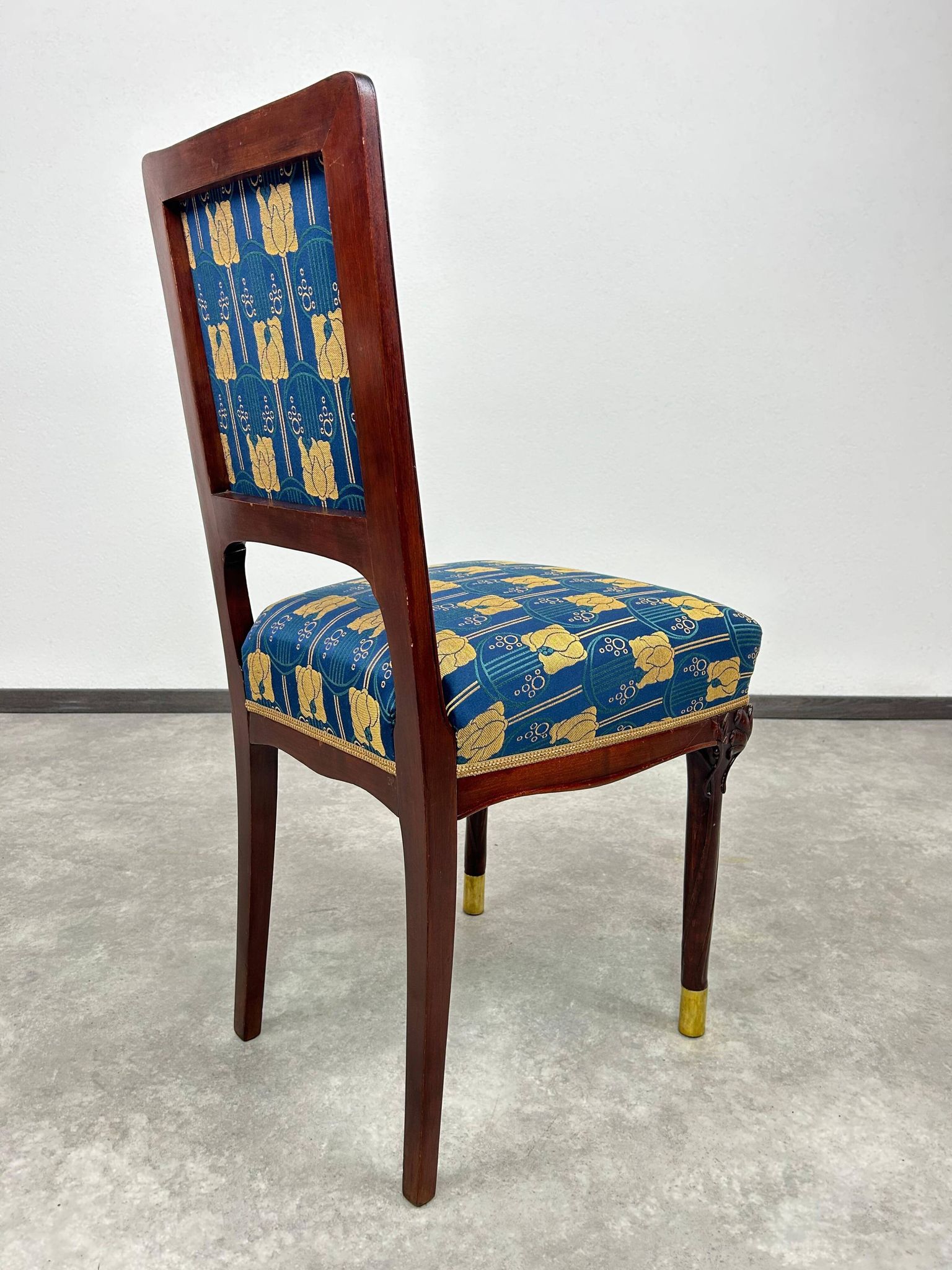 Chaise art nouveau