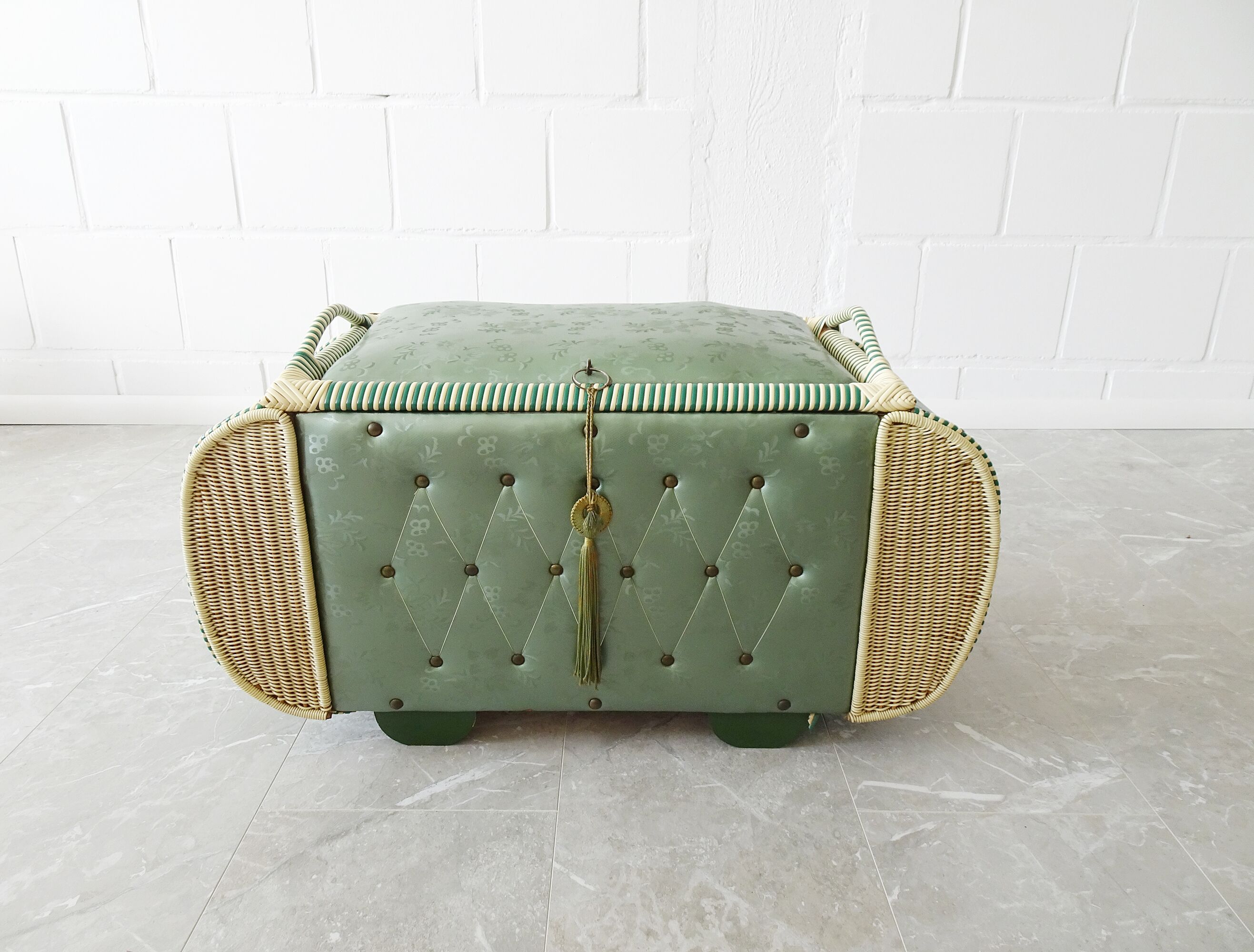 green seat chest