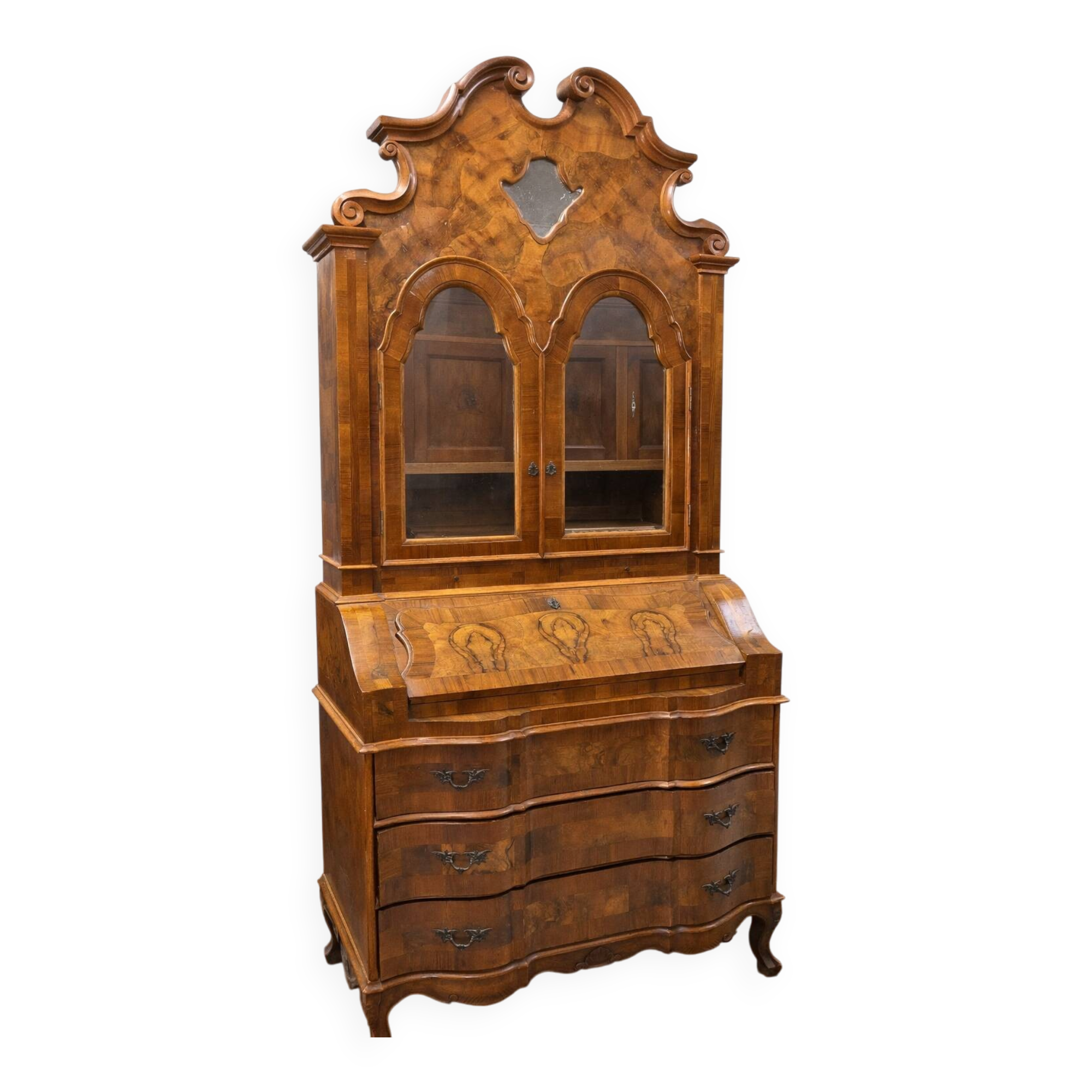 Important secretary desk in Venetian style, Louis XV, made of marquetry walnut.