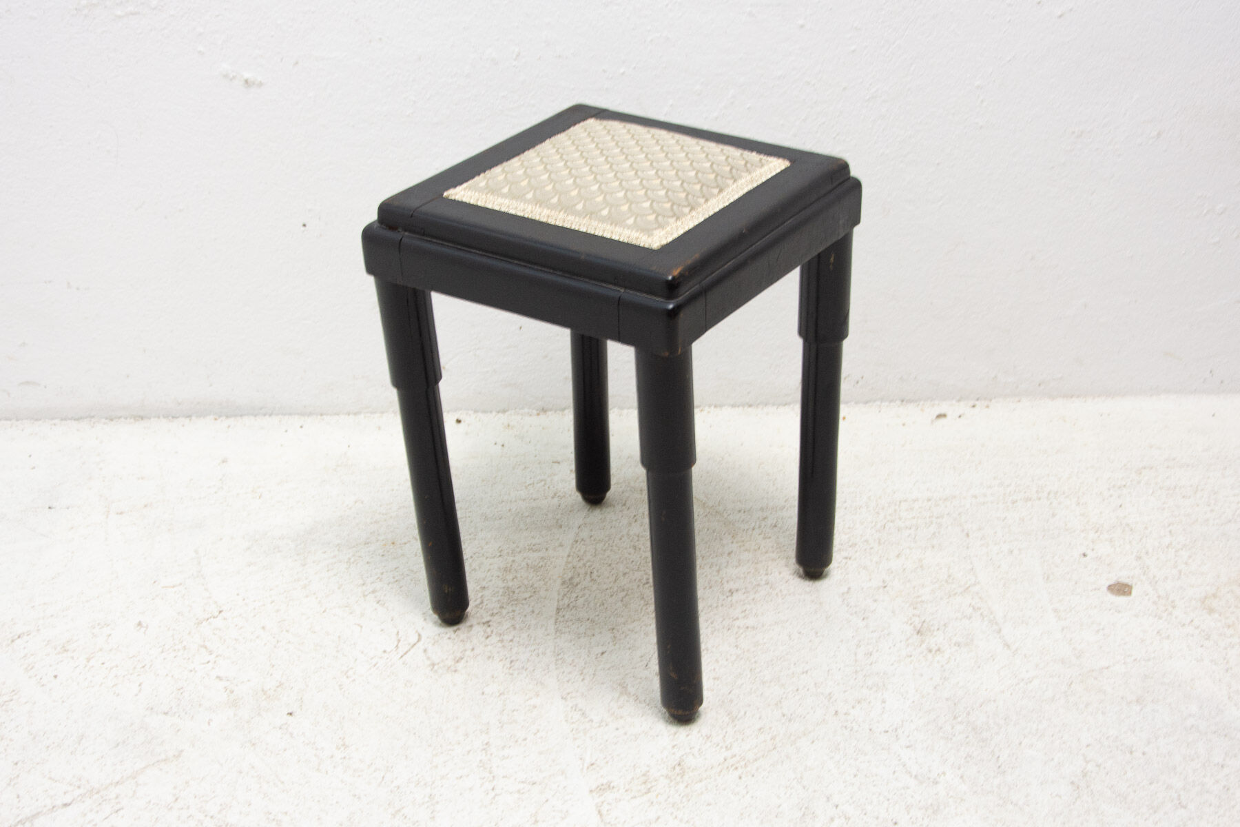 Tabouret rembourré historicisme repose-pieds années 1910, Autriche Hongrie