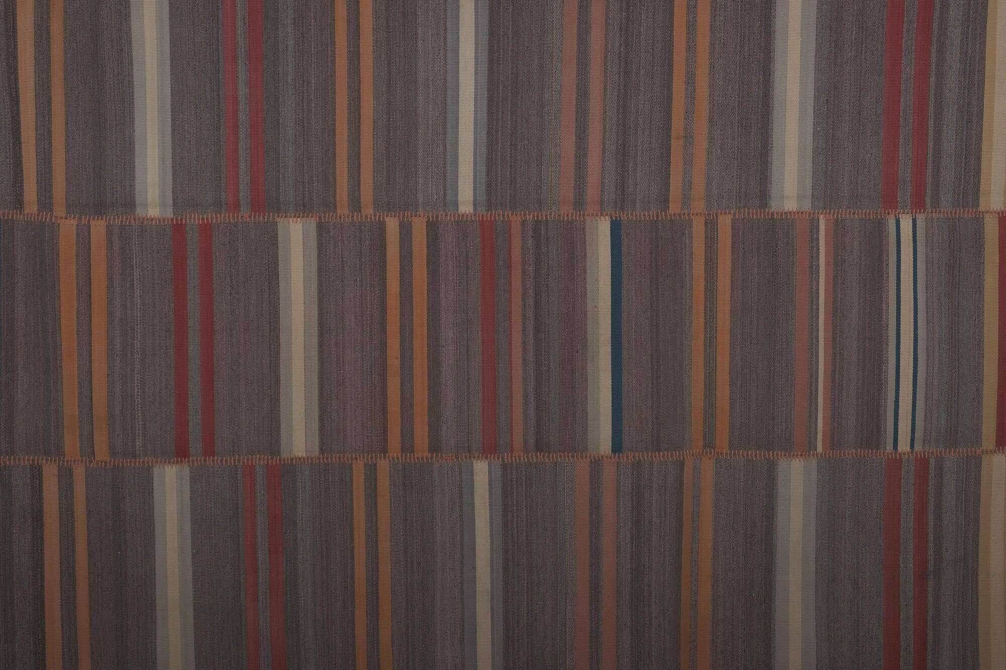 Vintage Turkish kilim, handwoven, 275x314 cm.