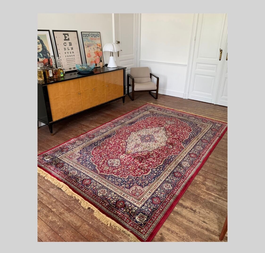 Vintage silk carpet 195x302cm