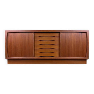Enfilade en teck des années 1960-1970 par Dyrlund fabriqué au Danemark