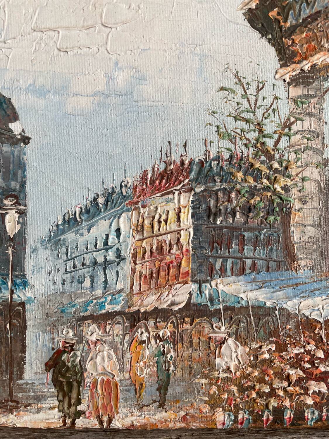 Oil painting of a Parisian scene.
