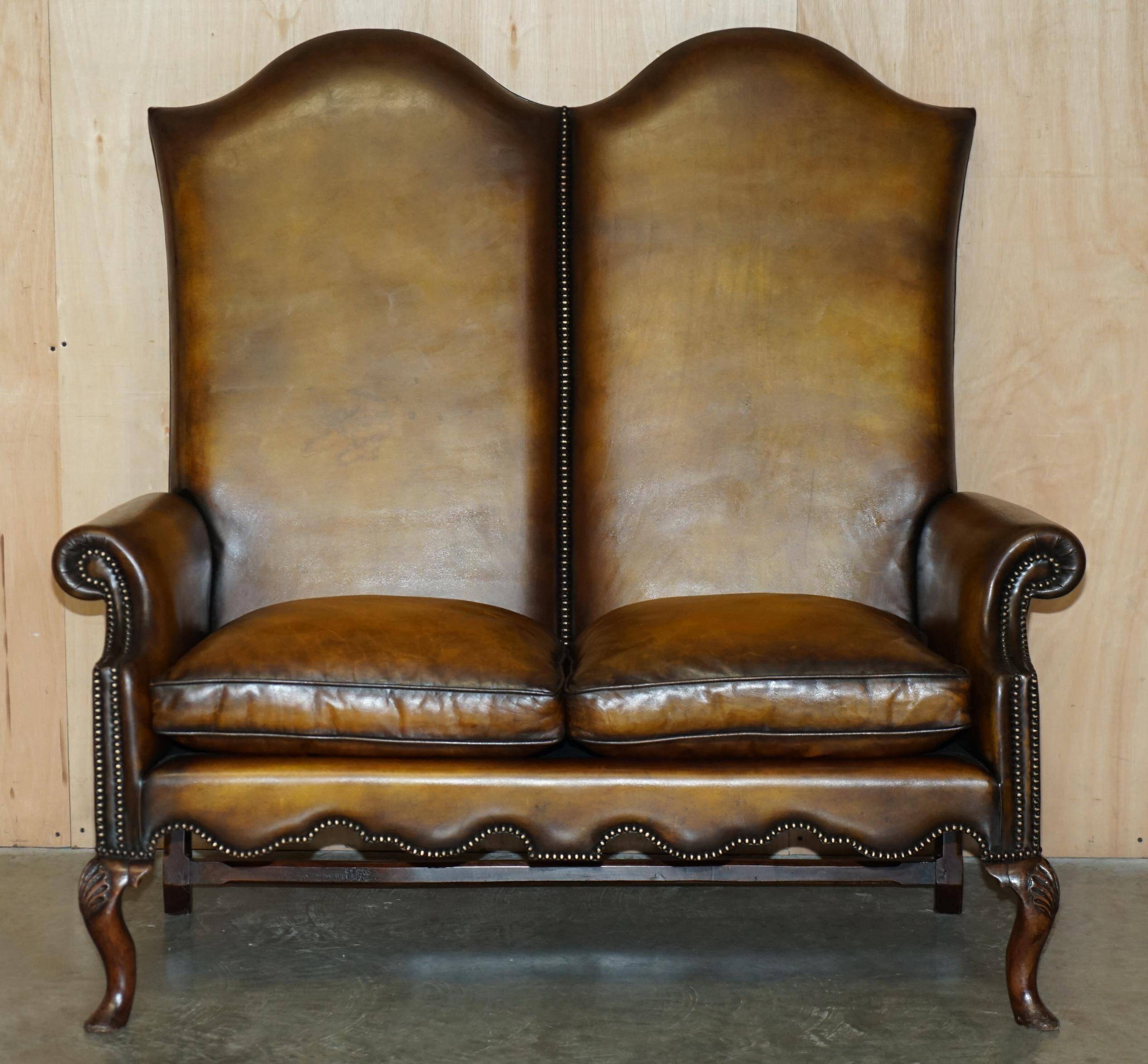 Victorian restored George II style high-back leather canapé