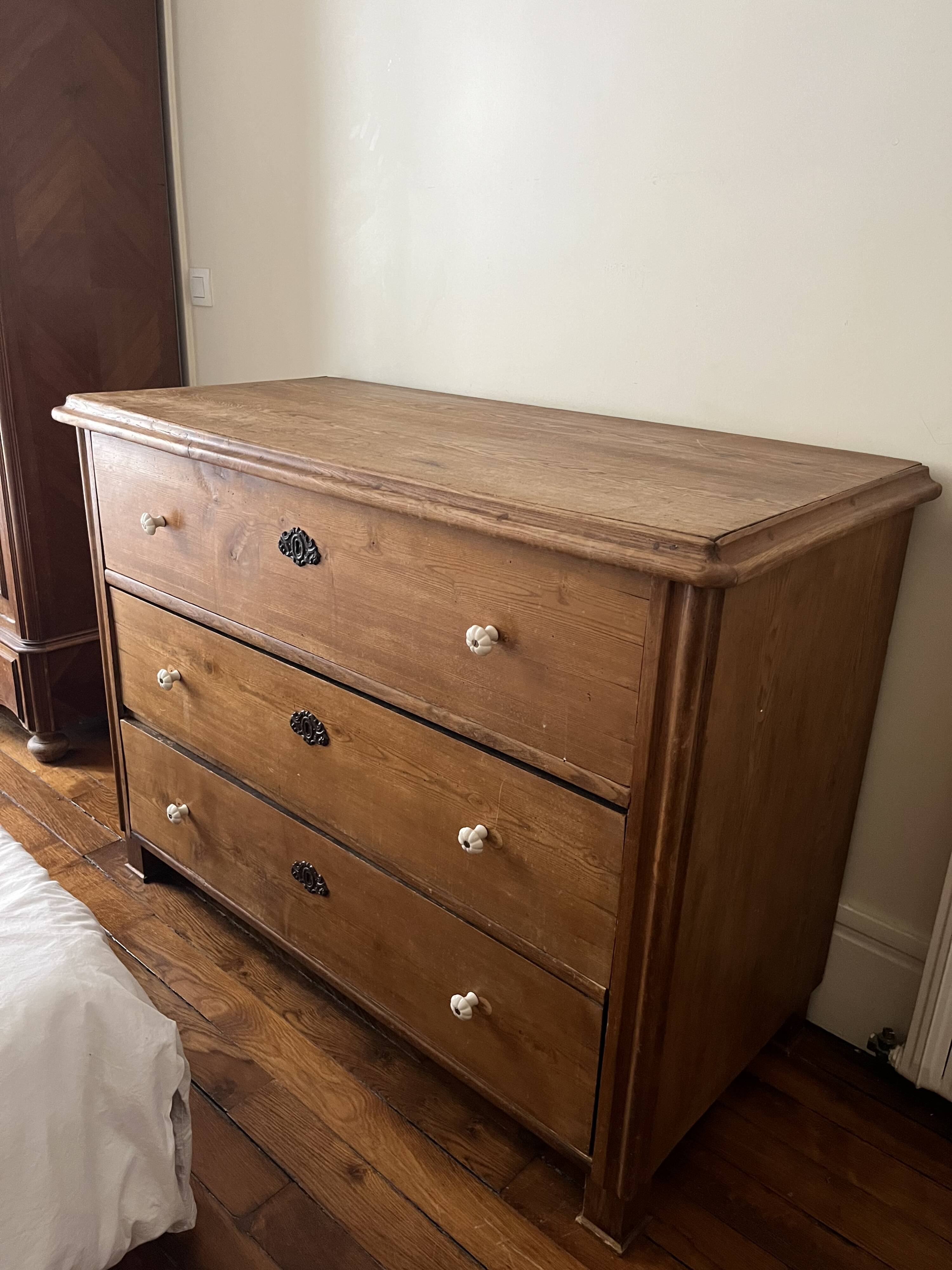 Hungarian chest of drawers - 3 drawer chest of drawers