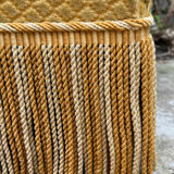 Fauteuil crapaud vintage jaune moutarde velours floqué