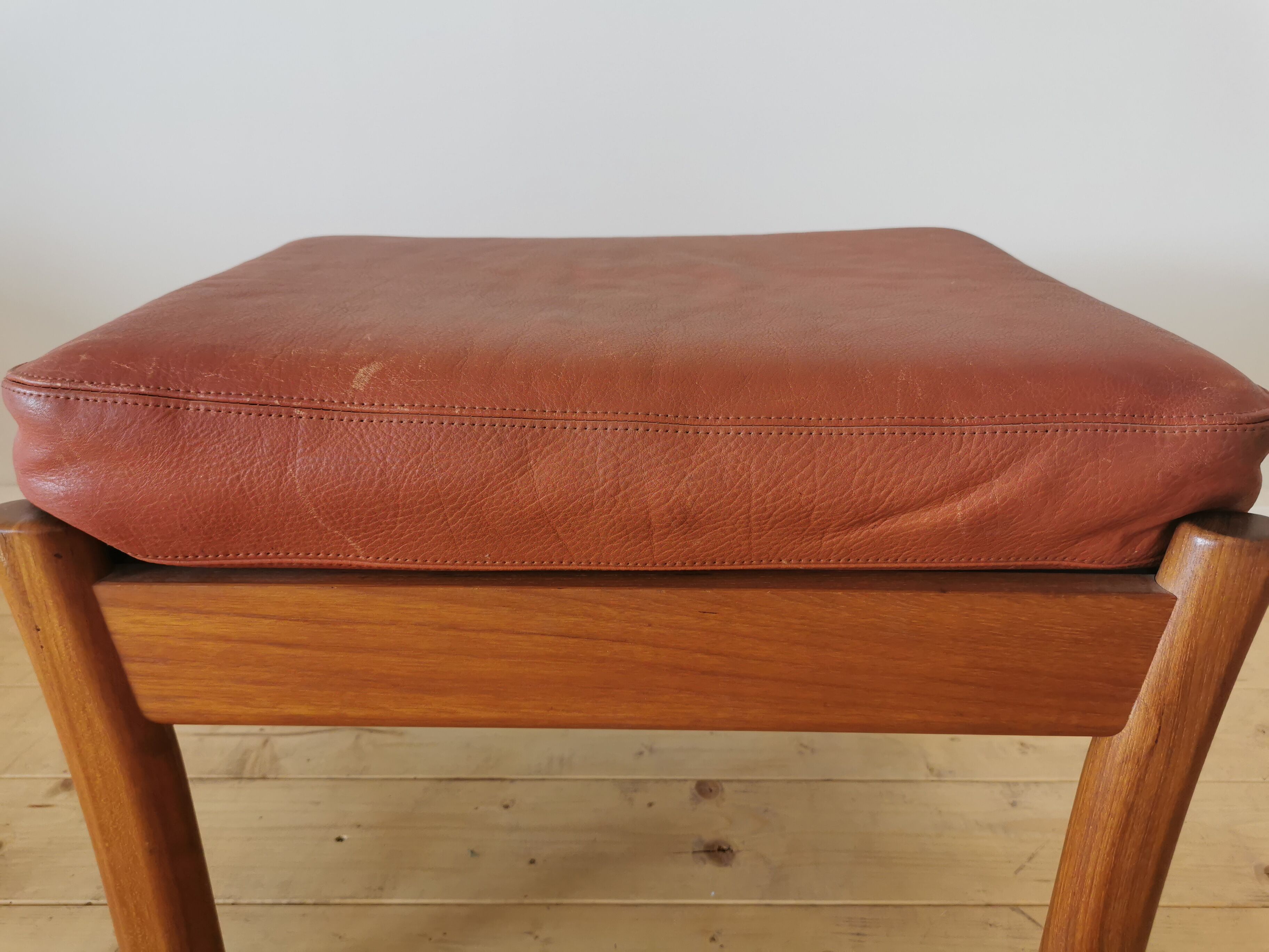 Pair of Dyrlund leather footrest 60s leather