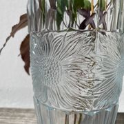 Glass sunflower vase 1990