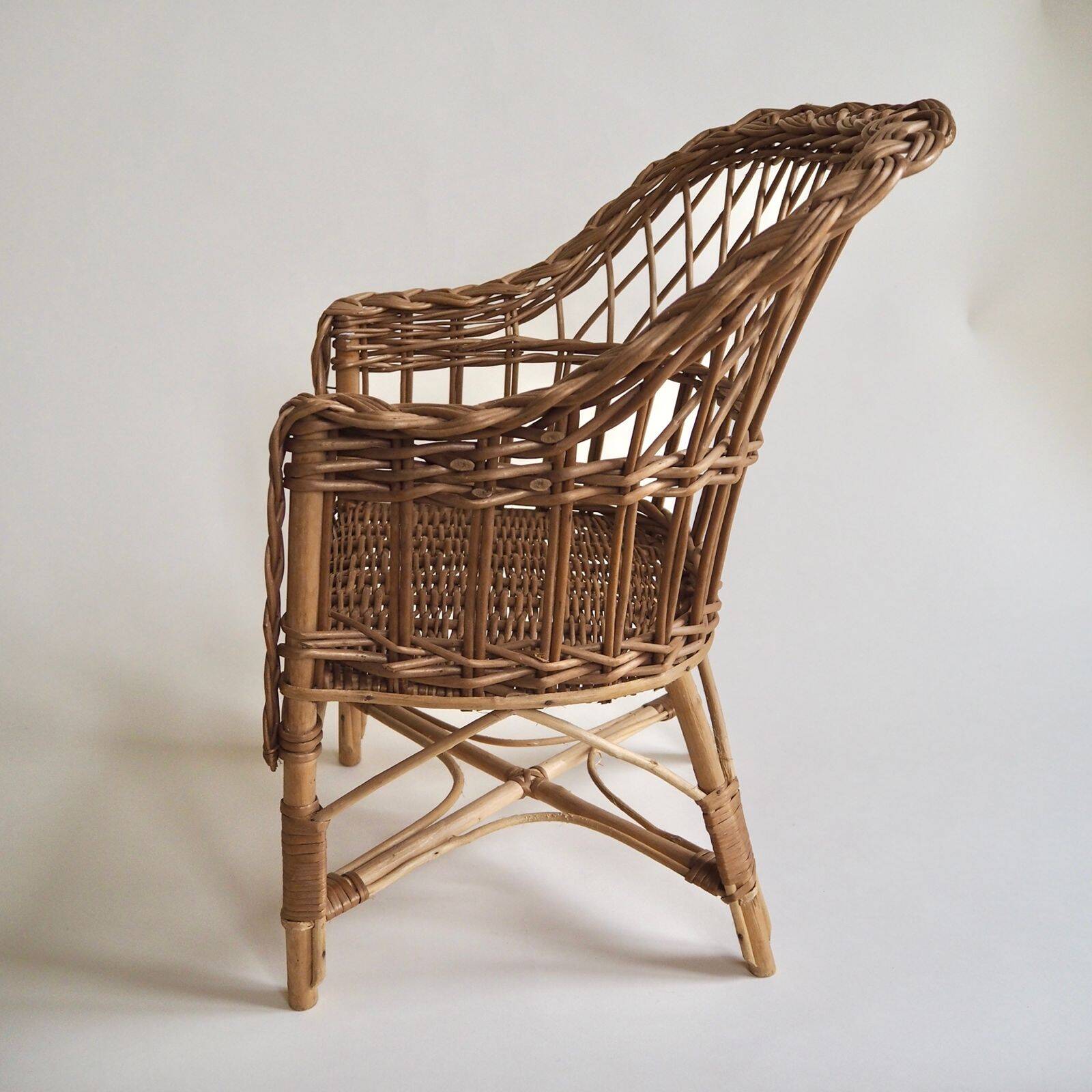 Wicker armchair for children