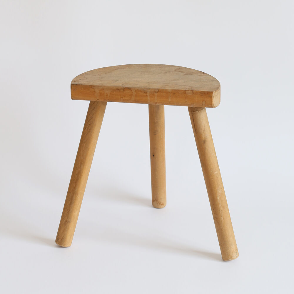 Tripod stool