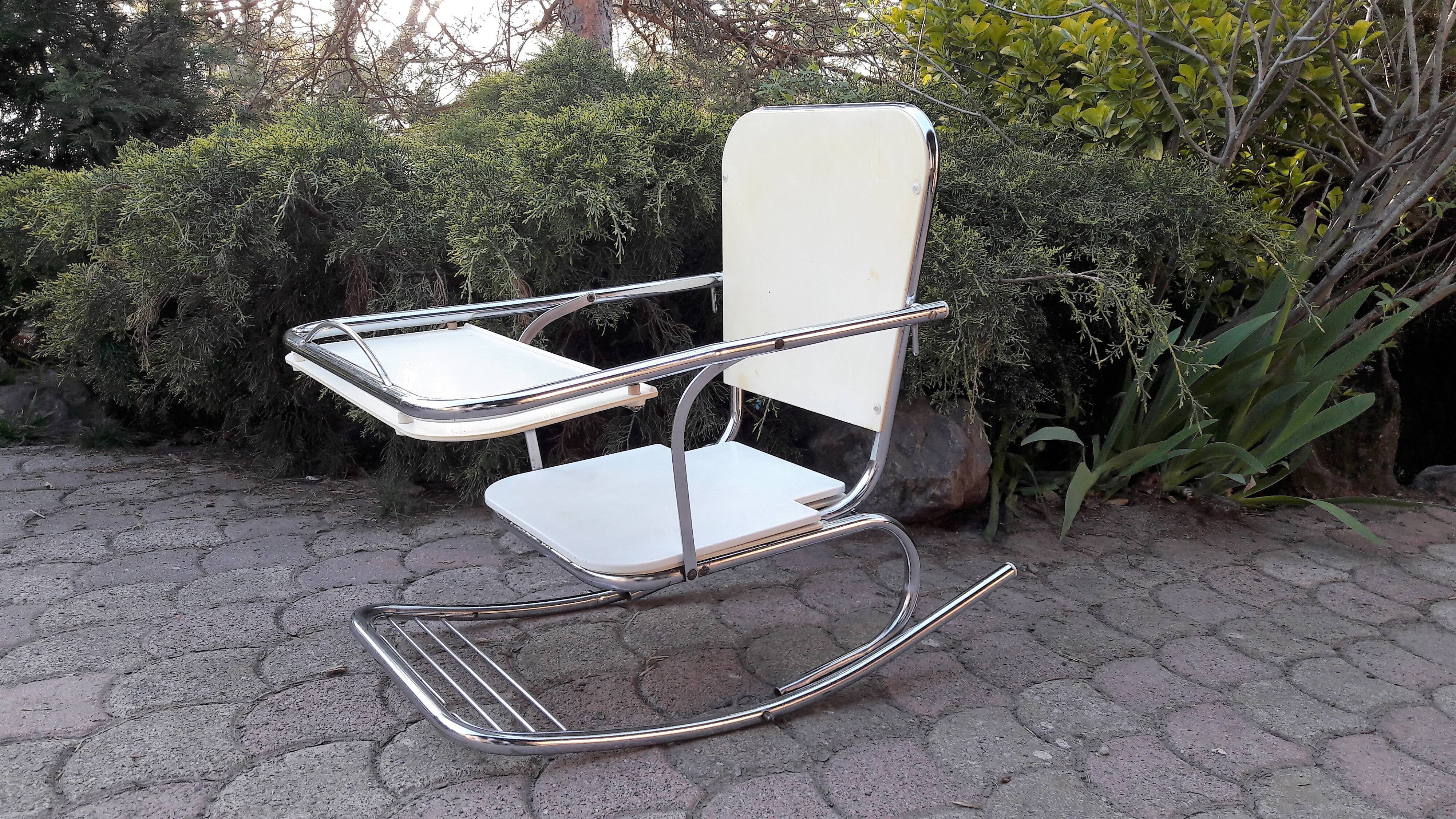 Light yellow highchair