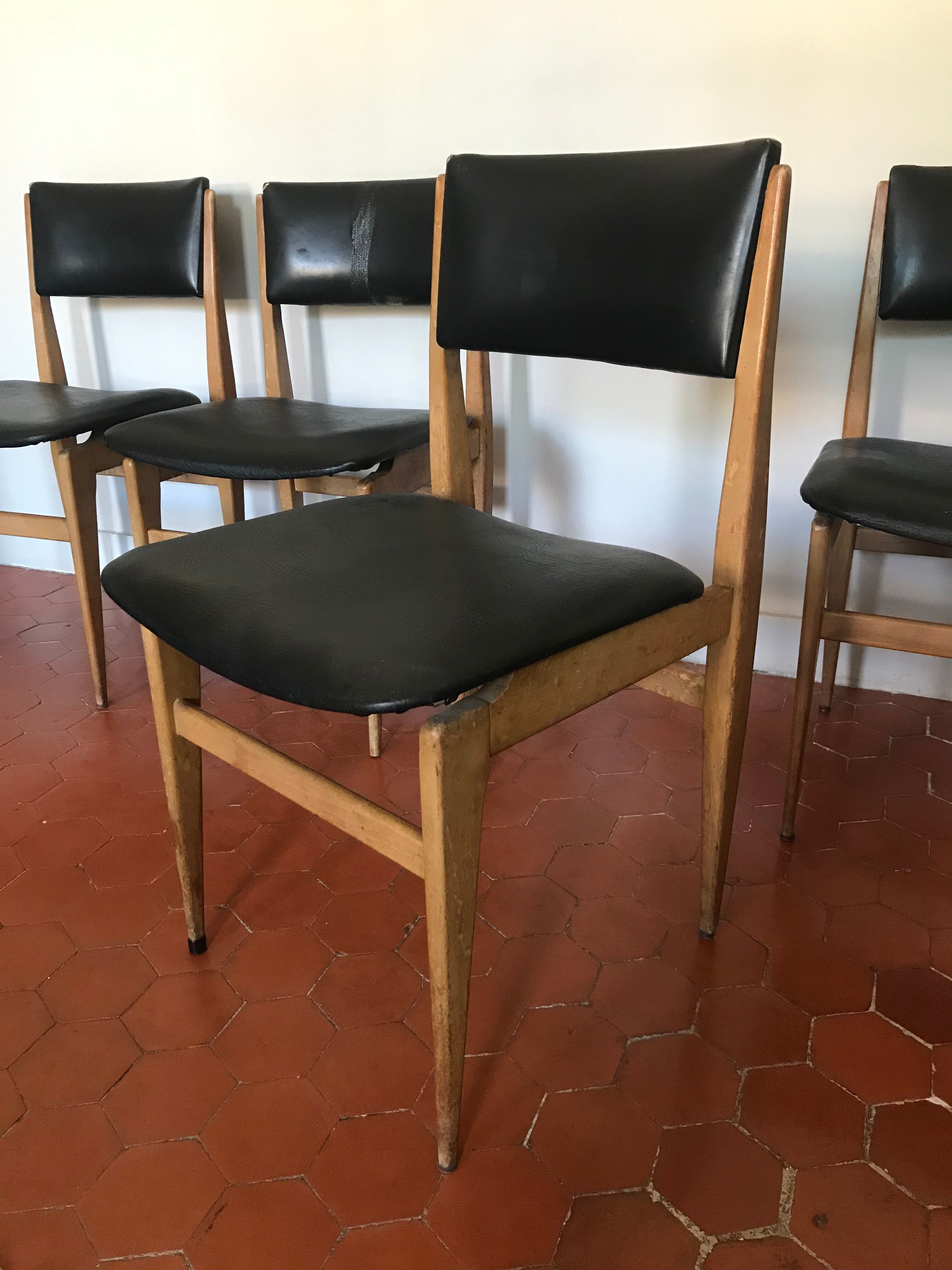 Lot of 4 Scandinavian chairs - wood and black skai