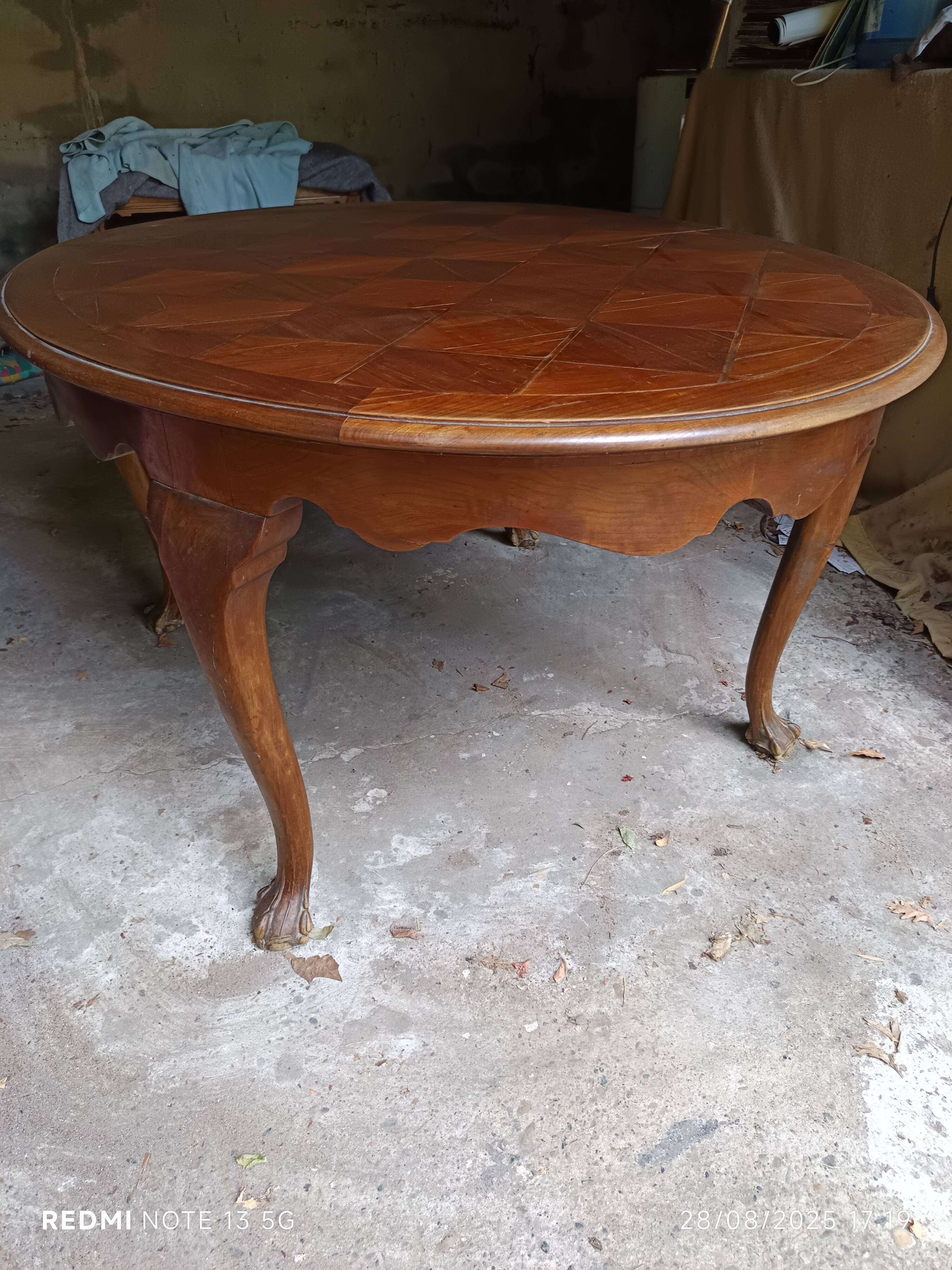 table en acajou parqueté chippendale époque 1950