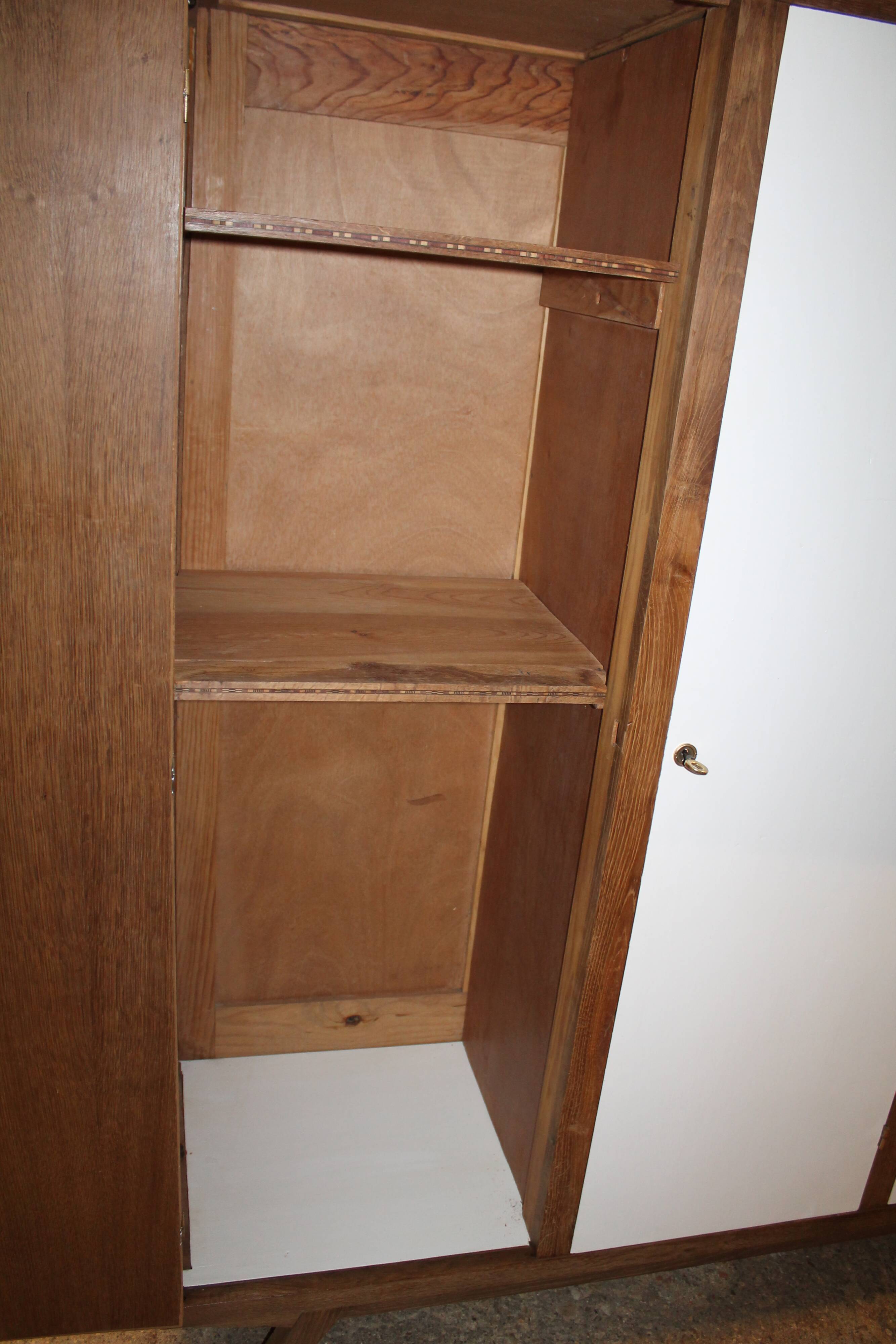 Armoire vintage blanche
