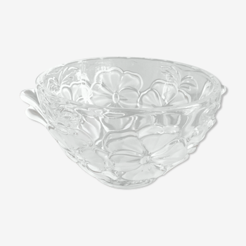 Glass cup and crystal decoration relief