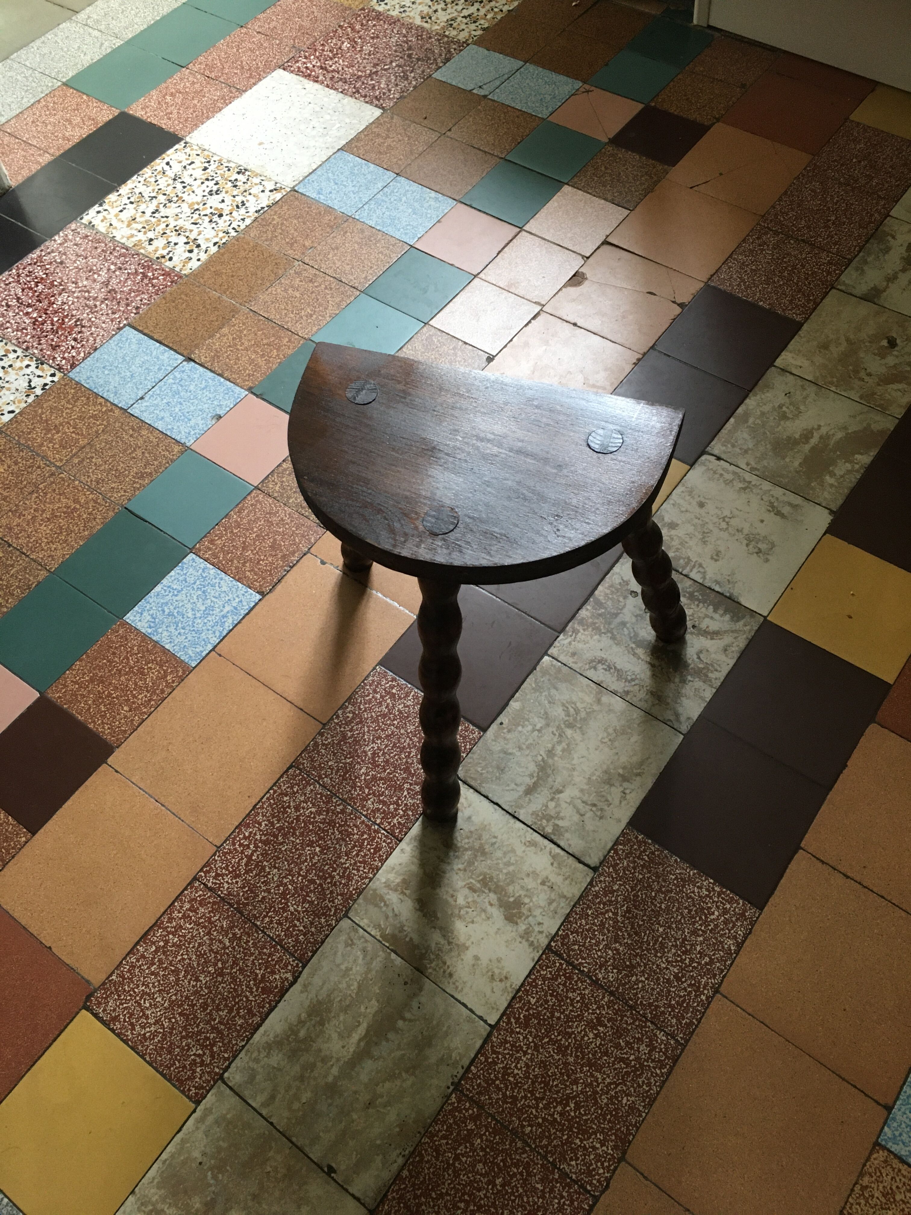 Cowhide tabouret