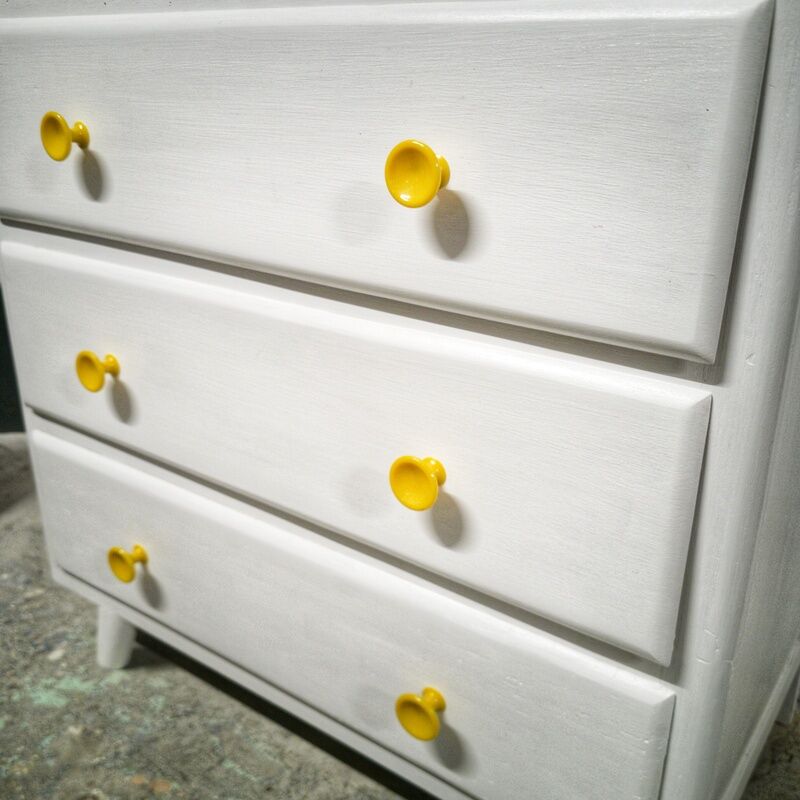 Vintage 3 drawer chest of drawers