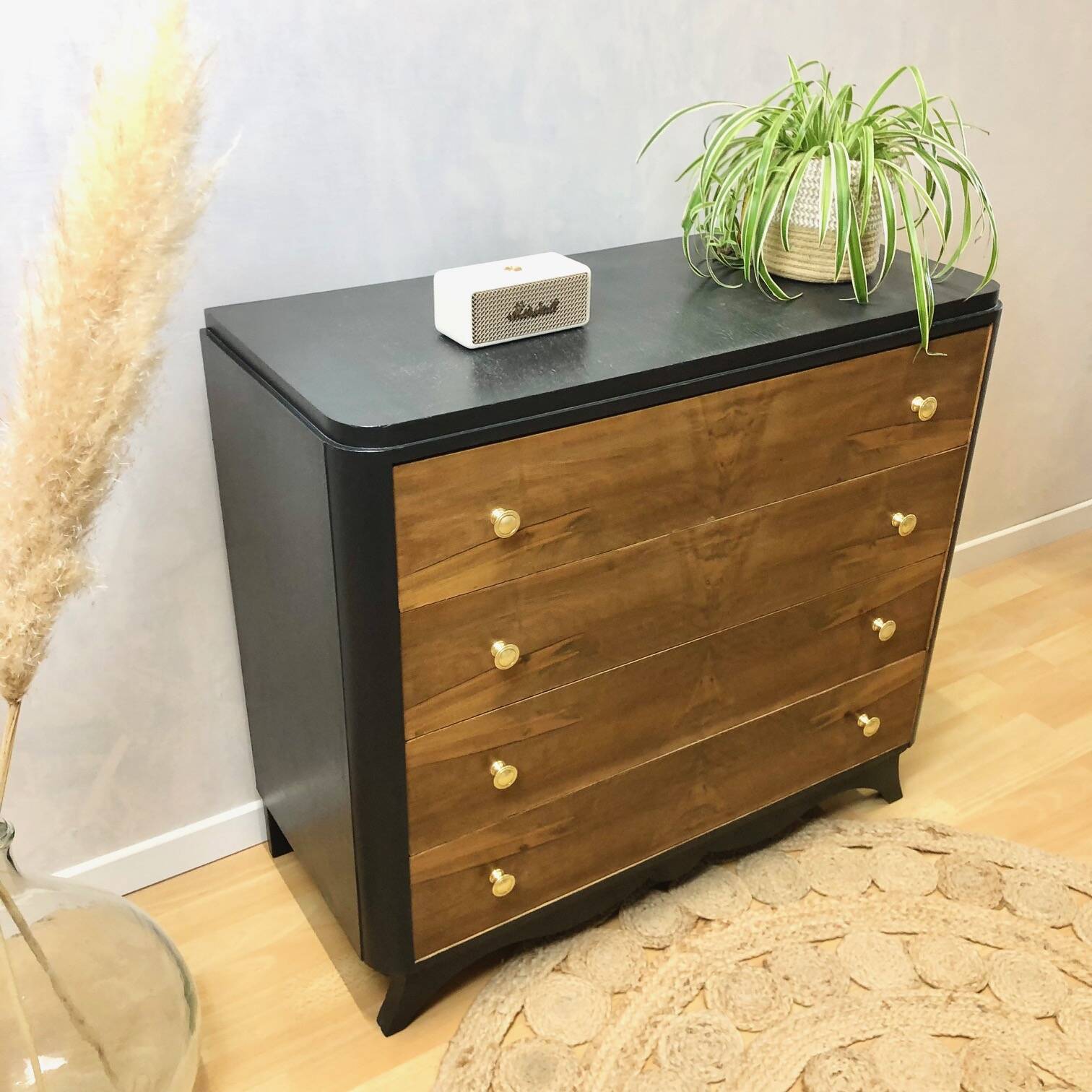 Vintage chest of drawers