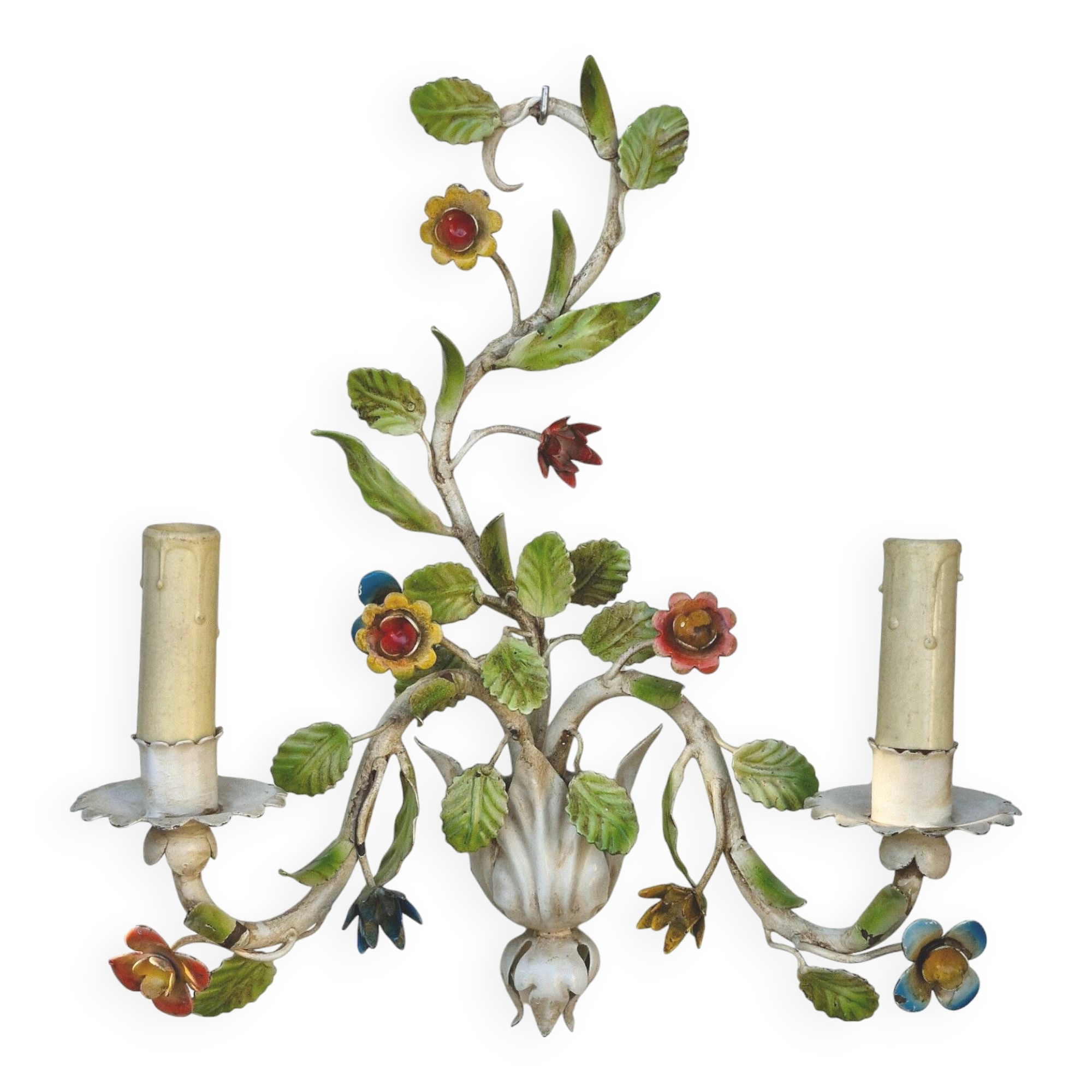 Wall lamp in colored flower sheet metal