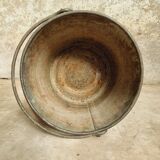 Old bucket fire bucket waste bucket