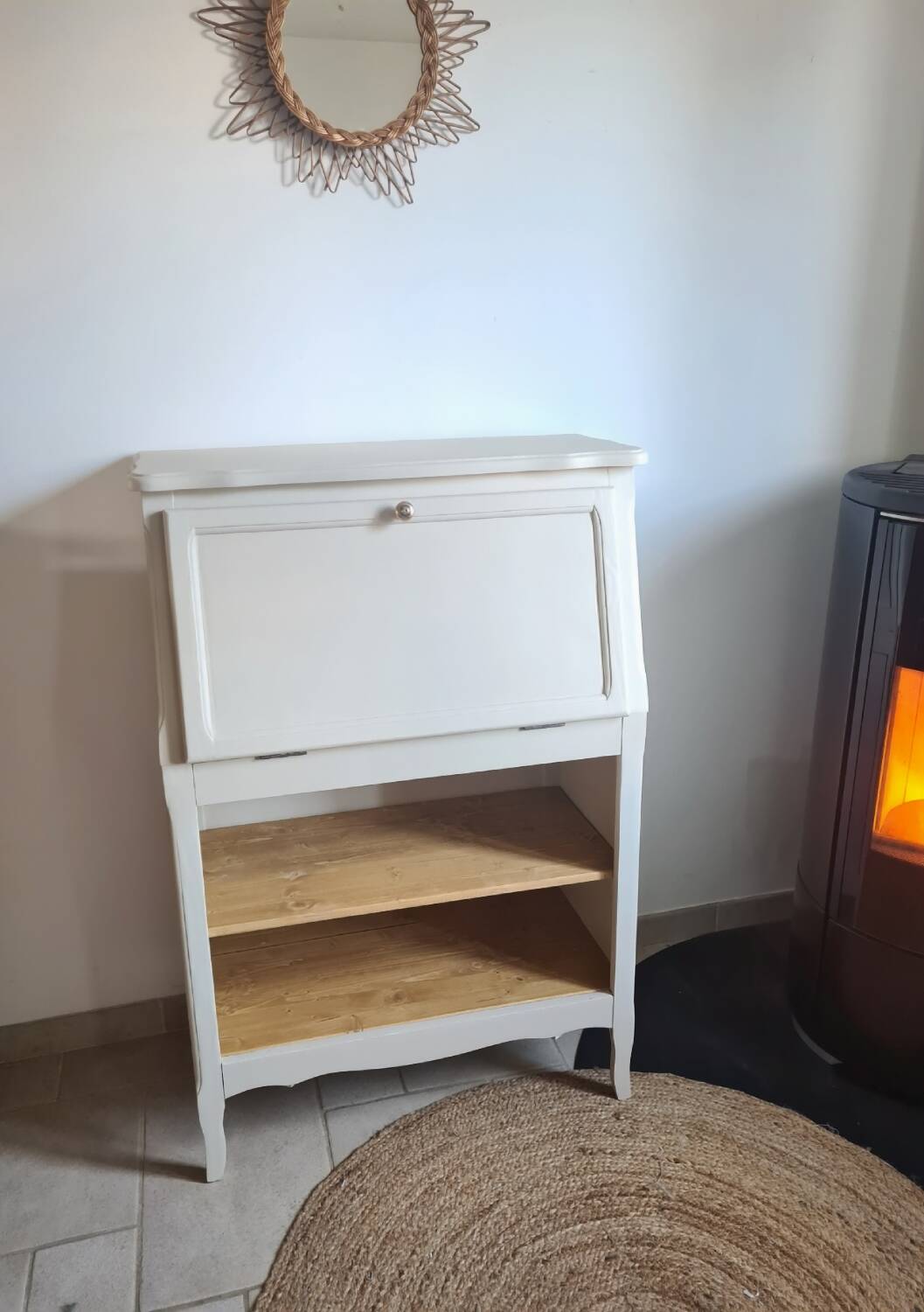 Restored secretary, 1980s