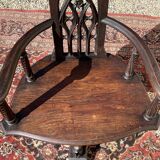 Fauteuil en chêne néogothique