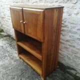 Two-door shelf buffet