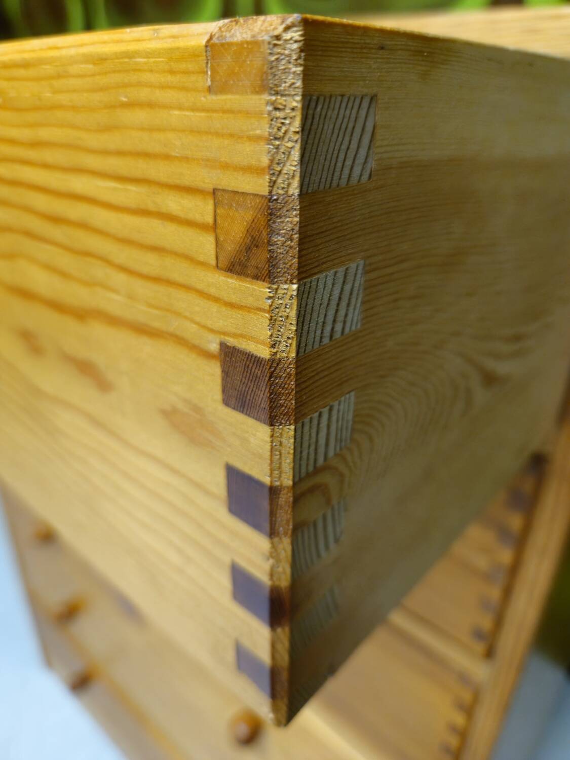 Vintage pine chest of drawers 1980